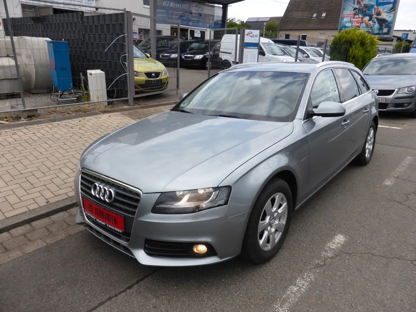 Audi A4 Avant Ambiente 2.0L TDI Automatic,Klima,Leder Grau - 1