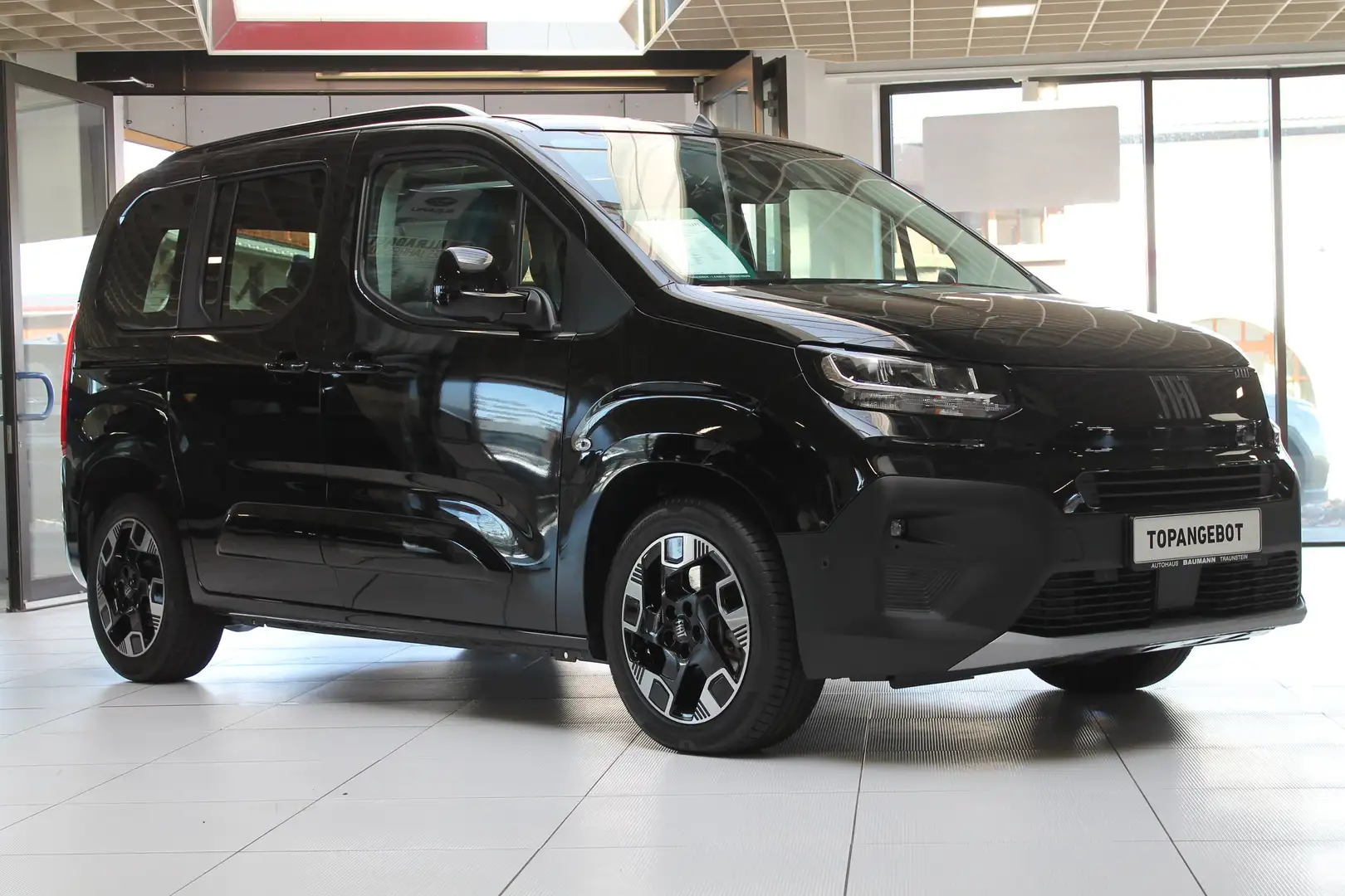 Fiat Doblo Serie 3 Automatik VOLLAUSSTATTUNG Schwarz - 1