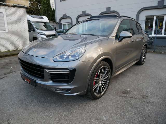 Imagine Porsche Cayenne GTS KeyGo Pano Bose Sitzklima SportChr DAB LED Kam