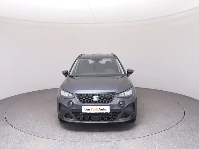 SEAT Arona view 3