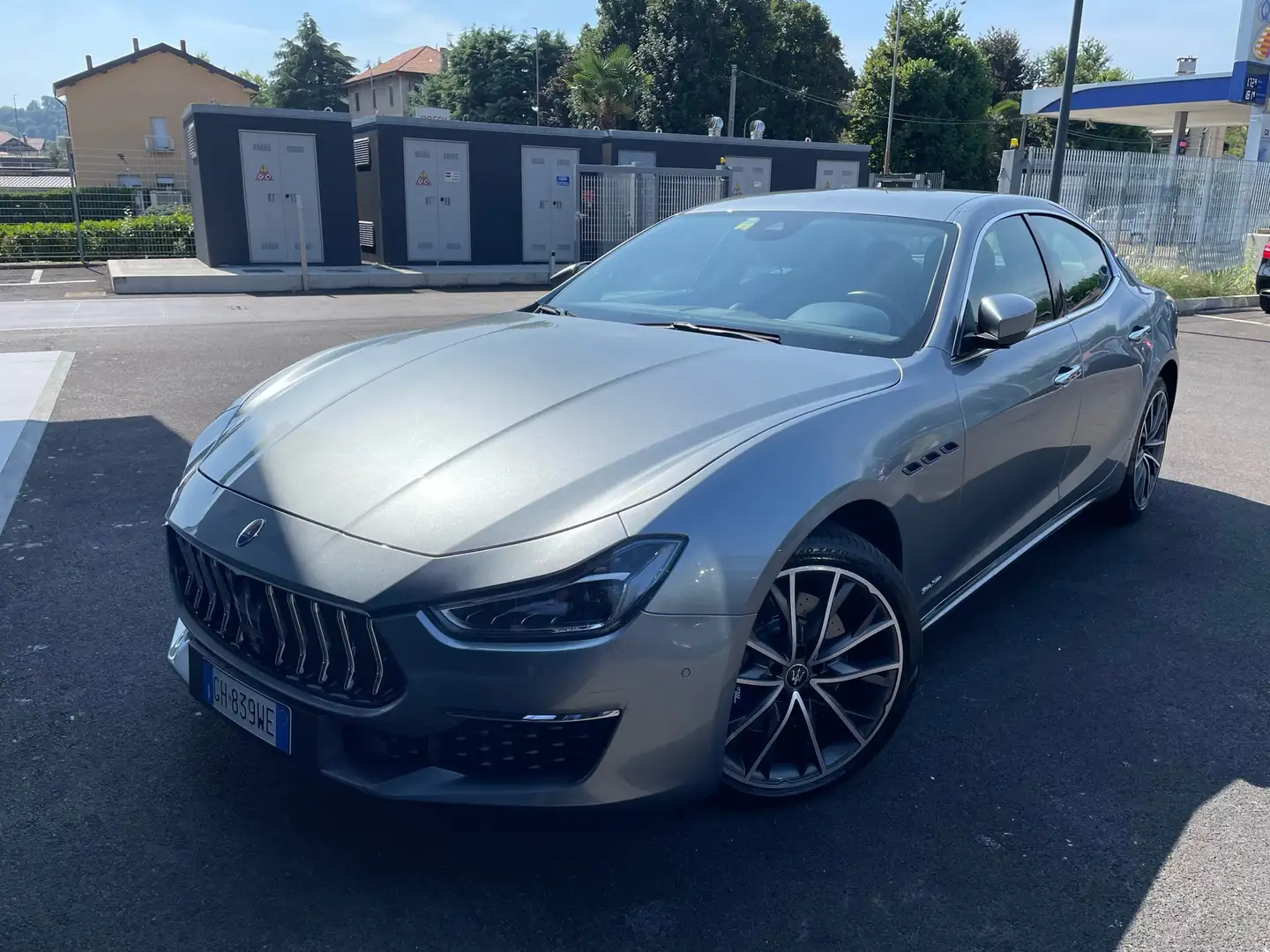 Maserati Ghibli 2.0 mhev Granlusso 330cv auto Stříbrná - 1