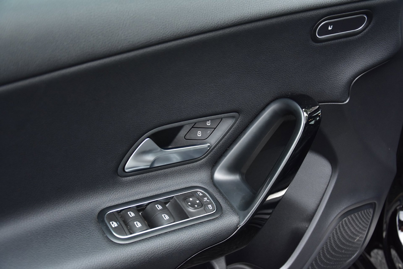 Mercedes-Benz A 180 Business Solution Automaat | AMG Breedset | Camera — photo 13
