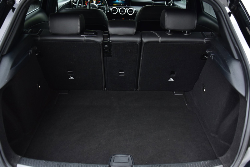 Mercedes-Benz A 180 Business Solution Automaat | AMG Breedset | Camera — photo 10