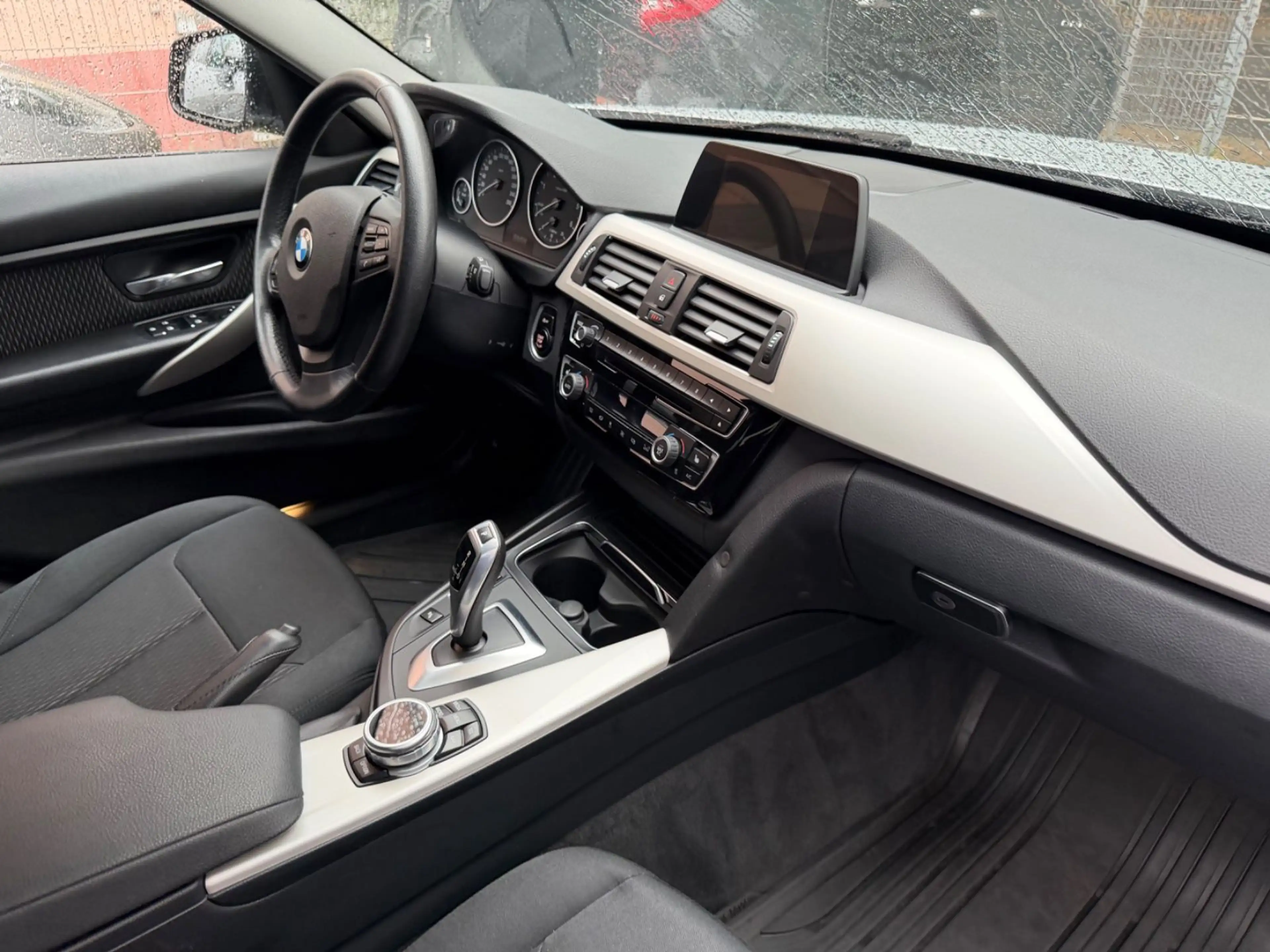 BMW 318 d Touring AHK Navi Sitzheizung 2.Hand — photo 8
