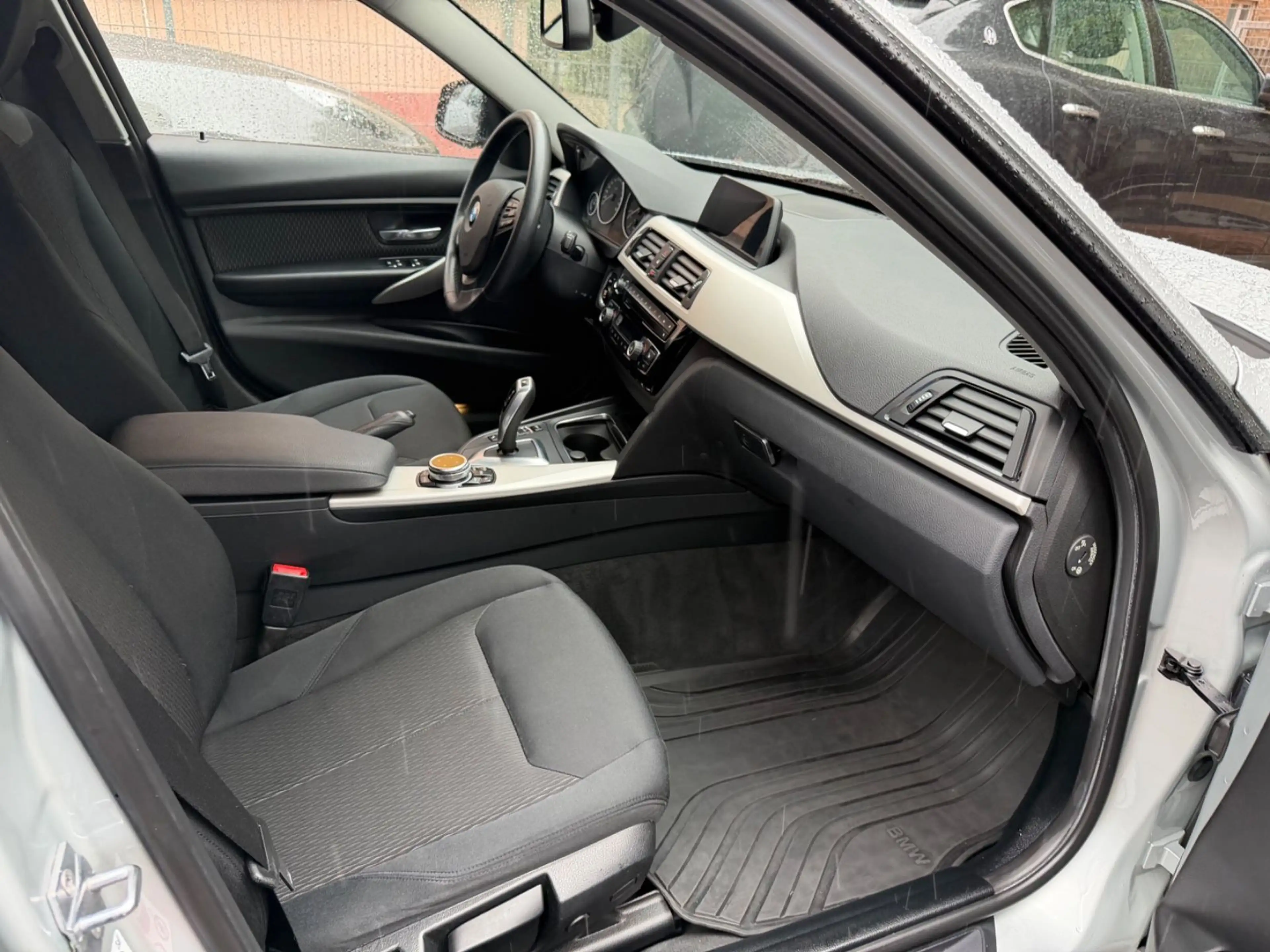BMW 318 d Touring AHK Navi Sitzheizung 2.Hand — photo 9