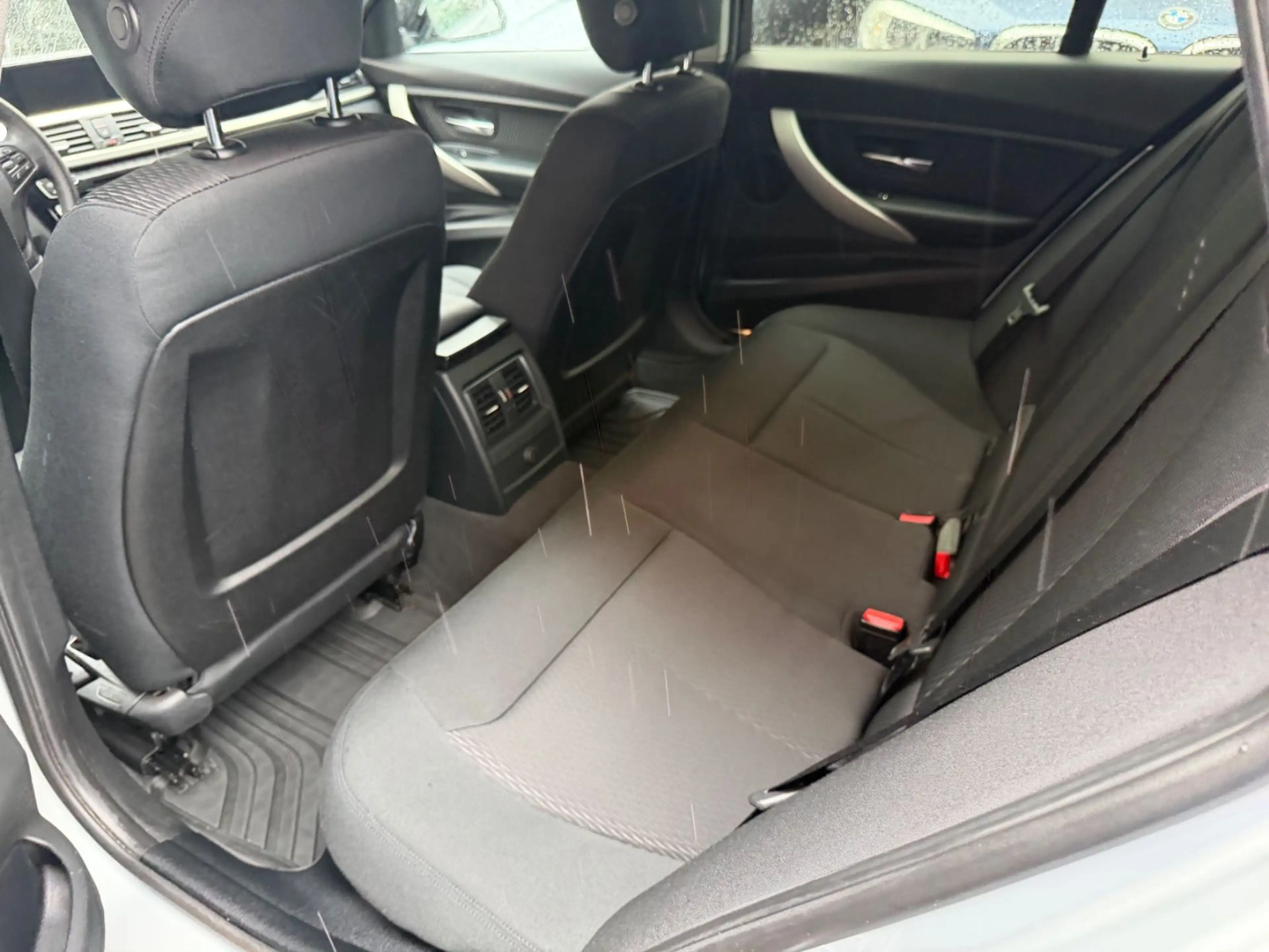 BMW 318 d Touring AHK Navi Sitzheizung 2.Hand — photo 10