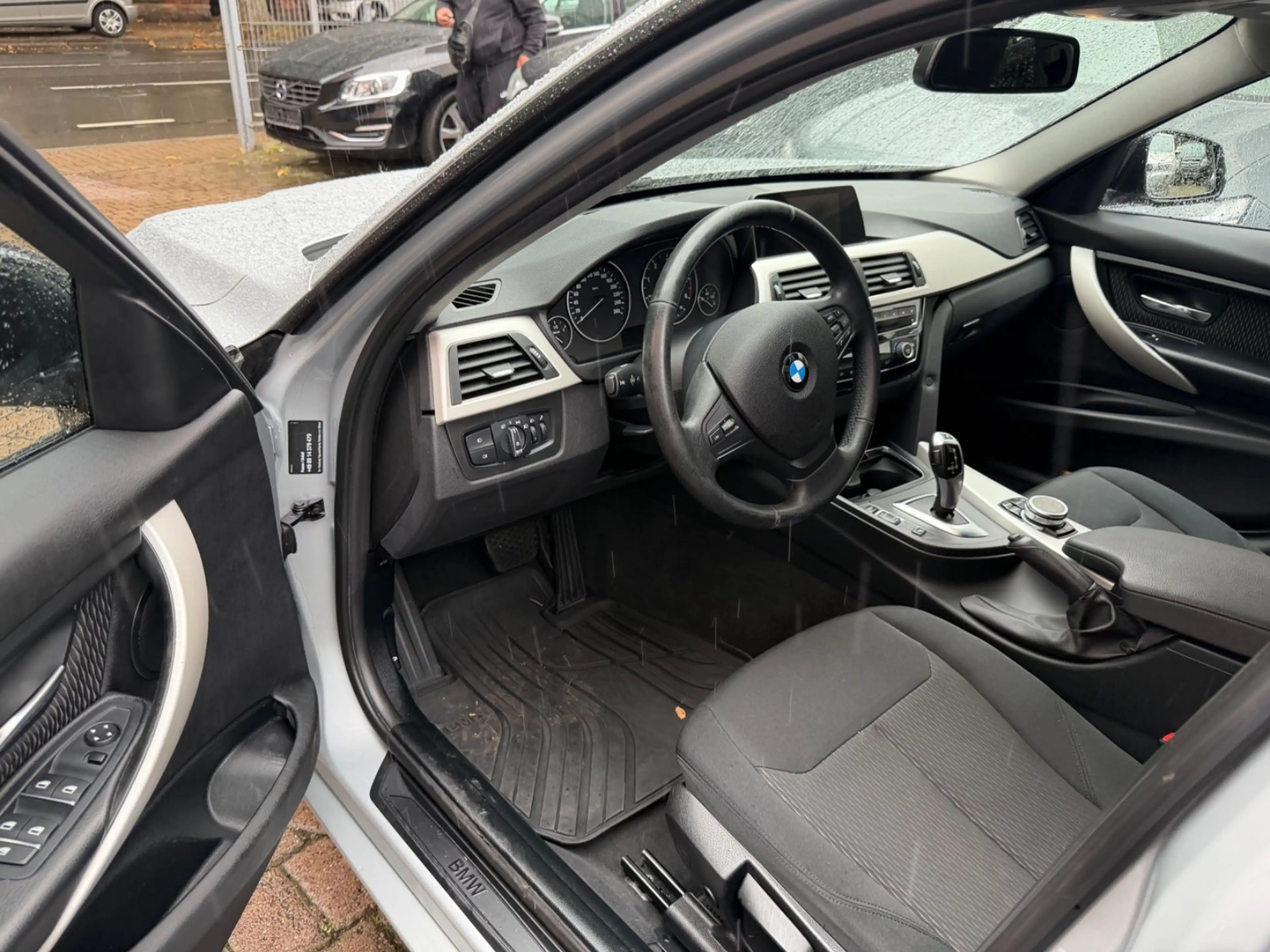 BMW 318 d Touring AHK Navi Sitzheizung 2.Hand — photo 6