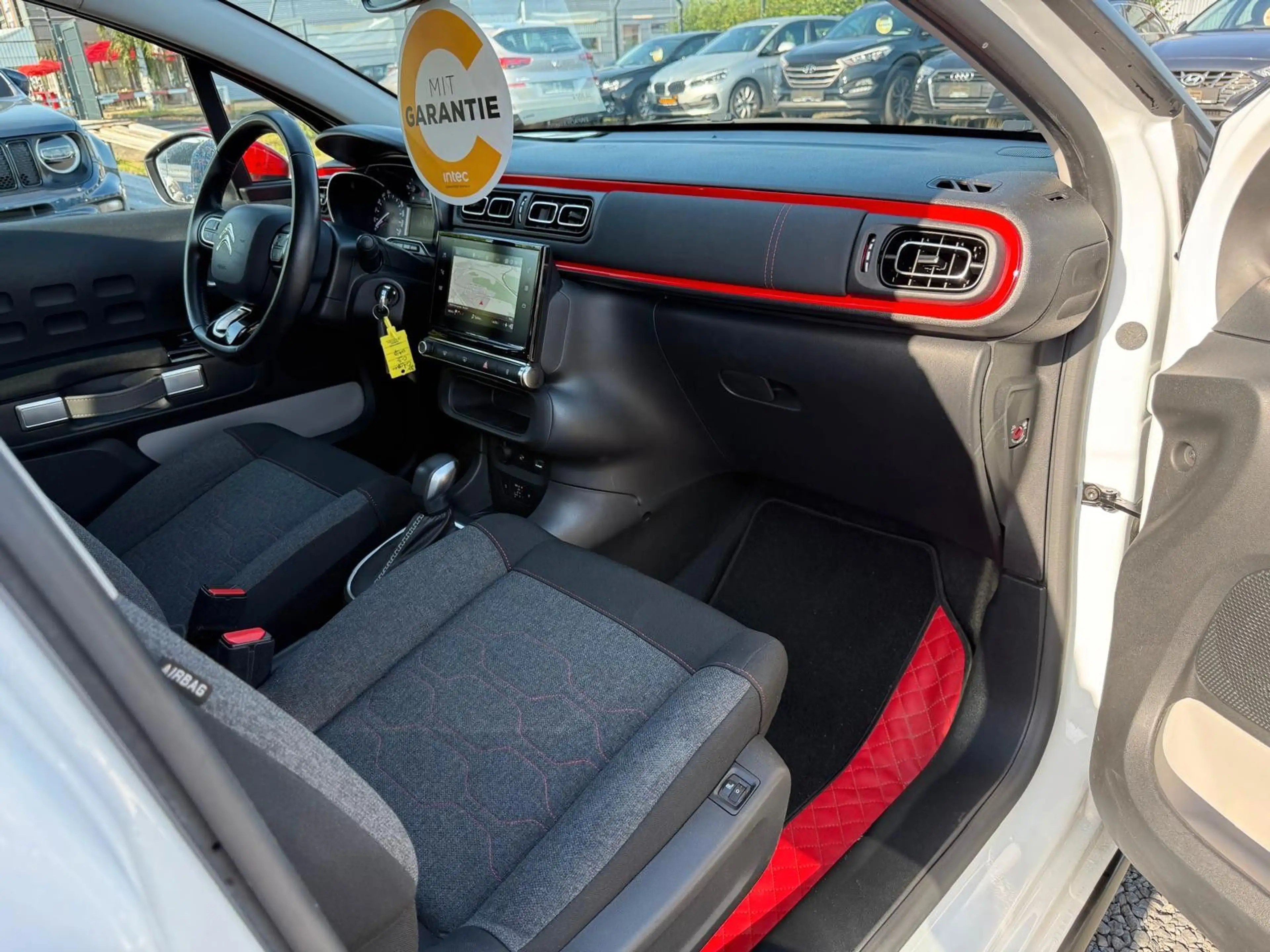 Citroen C3 Shine /AUTOMATIK/TÜV NEU — photo 12