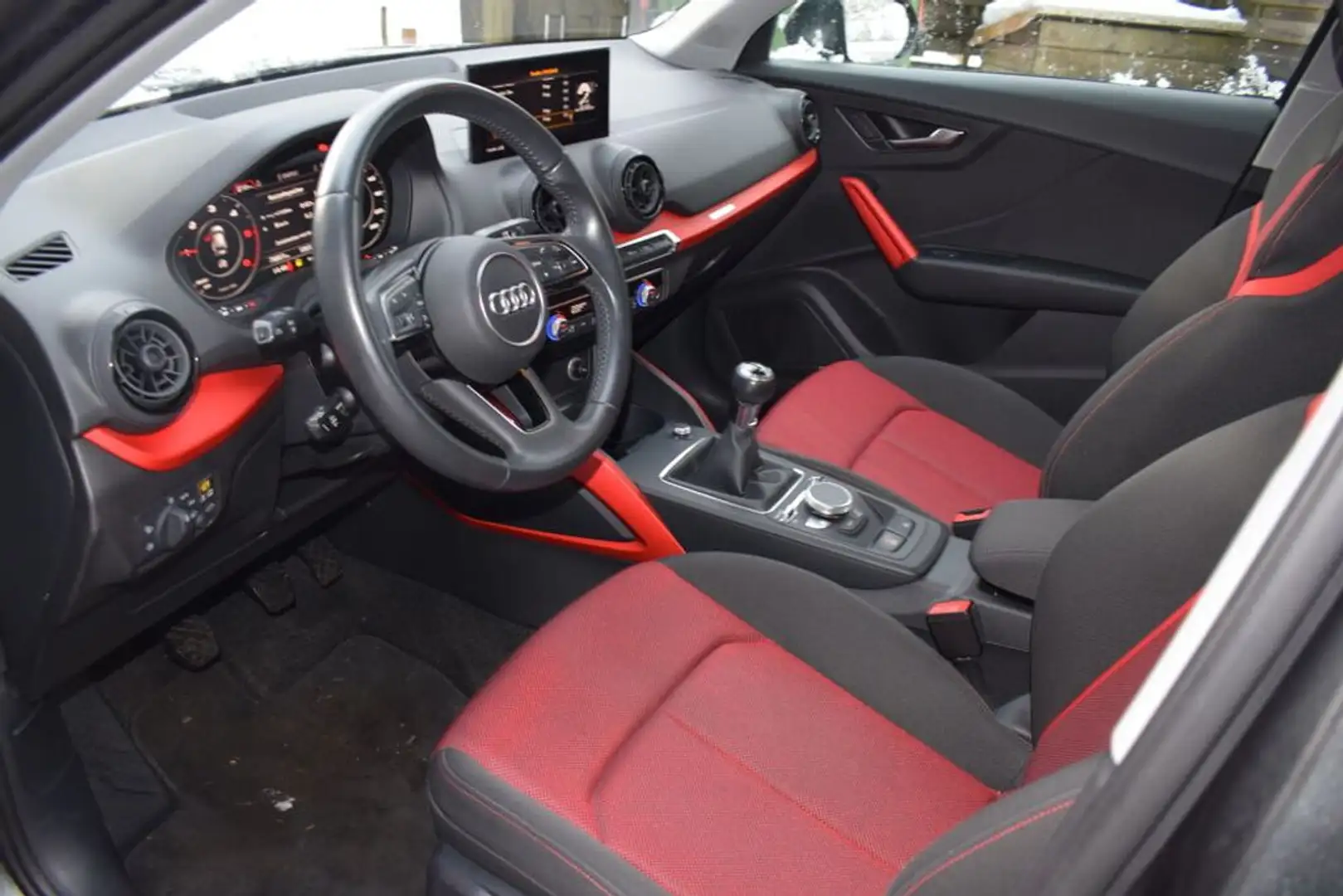 Audi Q2 sport aktion wie neu Grau - 2