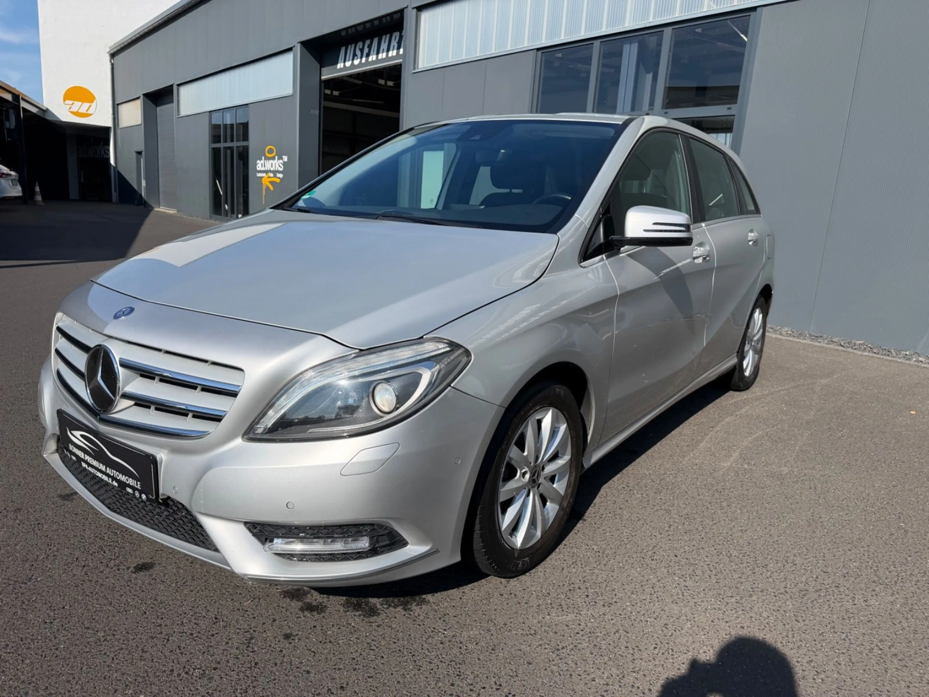 Mercedes-Benz B 200 CDI Navi*SHZ* Totw*PDC*AHK*Temp*Spur — photo 3