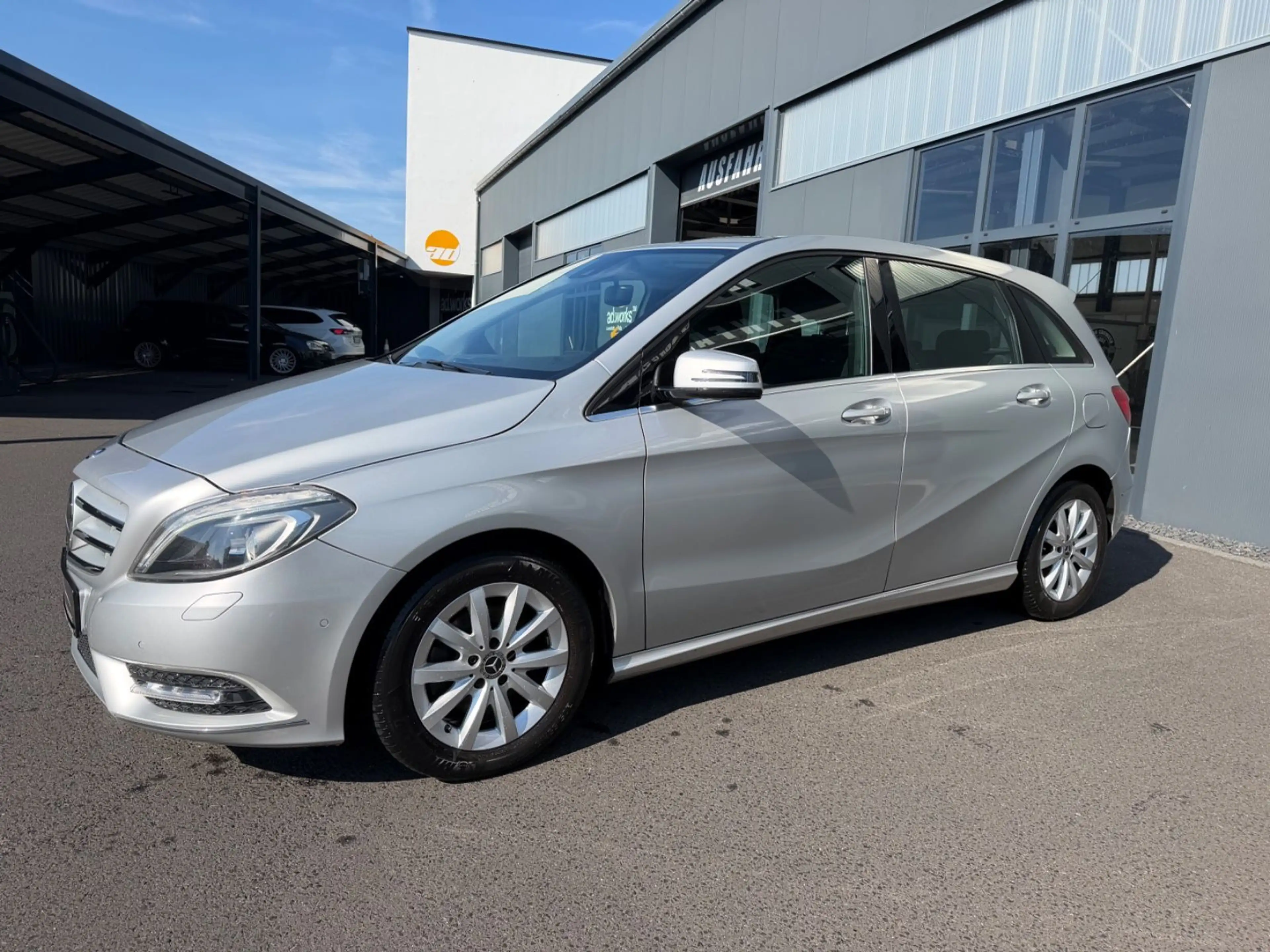 Mercedes-Benz B 200 CDI Navi*SHZ* Totw*PDC*AHK*Temp*Spur — photo 13