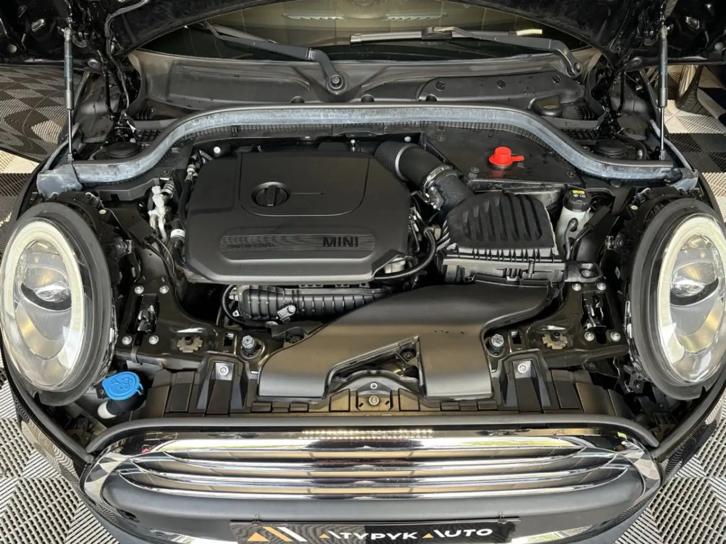 MINI One III (F55) One 5 portes, 1.5 102ch Essence Bvm6, Edition Blackfriars Schwarz - 2