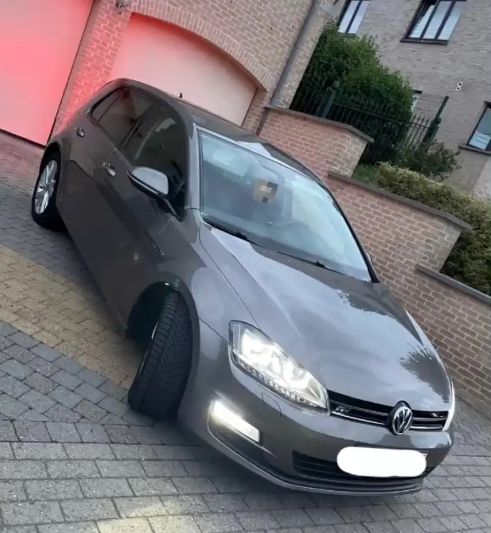 Volkswagen Golf 1.2 TSI Highline DSG - 1