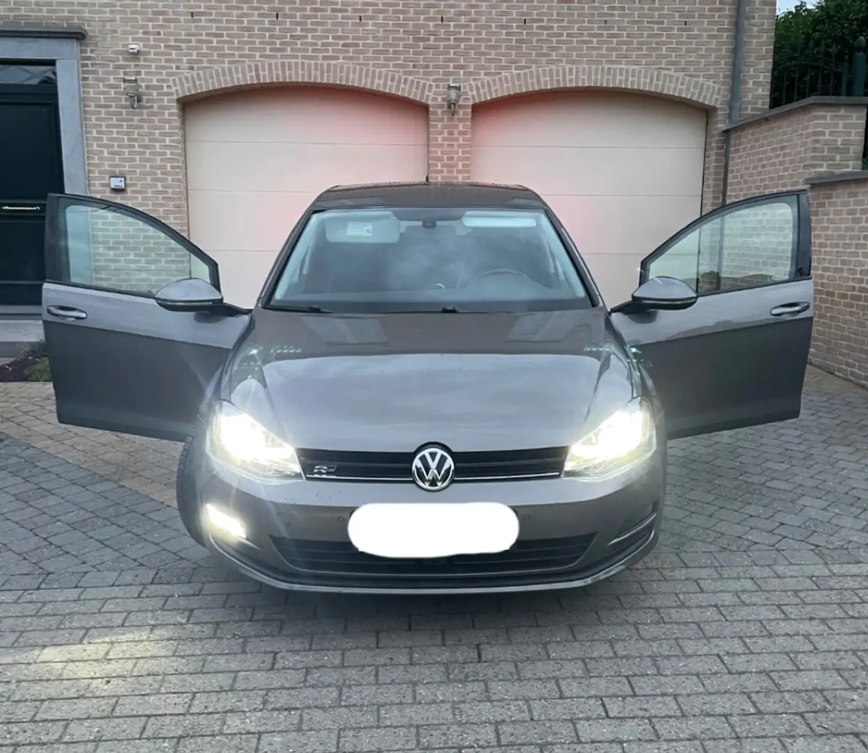 Volkswagen Golf 1.2 TSI Highline DSG - 2