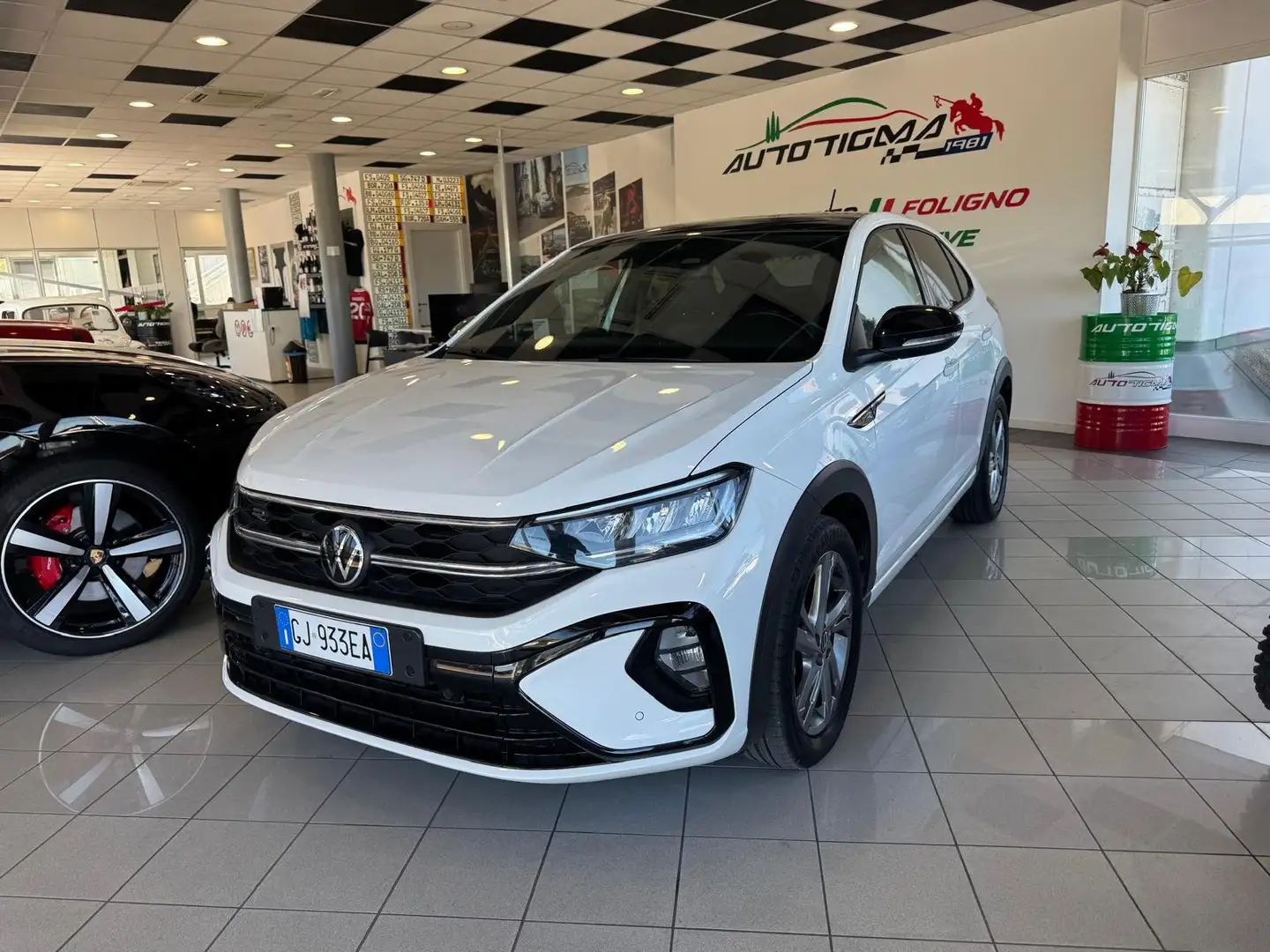 Volkswagen Taigo Taigo 1.0 tsi R-Line 110cv dsg Blanc - 1