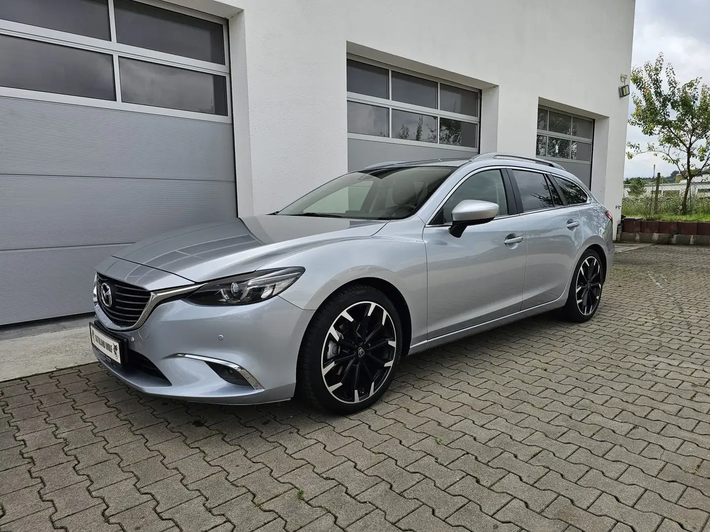 Mazda 6 Exclusive-Line AWD Szürke - 1
