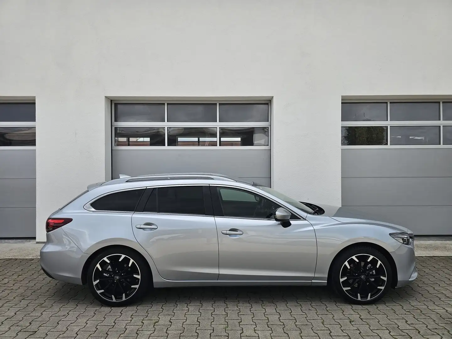 Mazda 6 Exclusive-Line AWD Szürke - 2