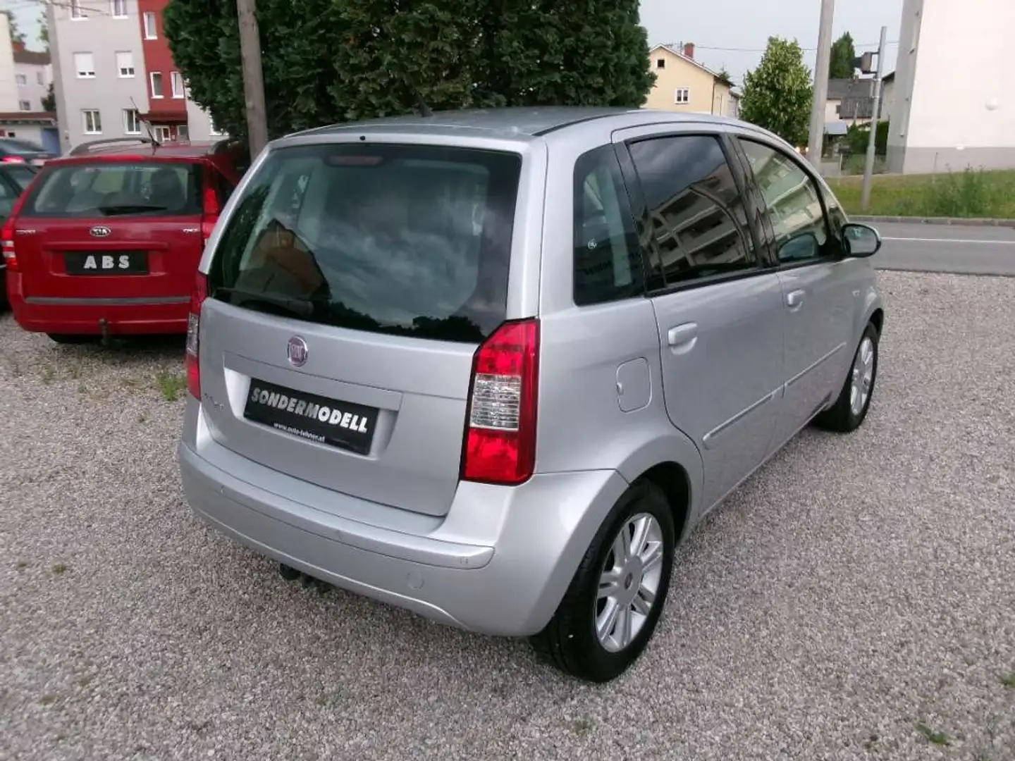Fiat Idea Idea 1,4 Dynamic Dynamic Silber - 2