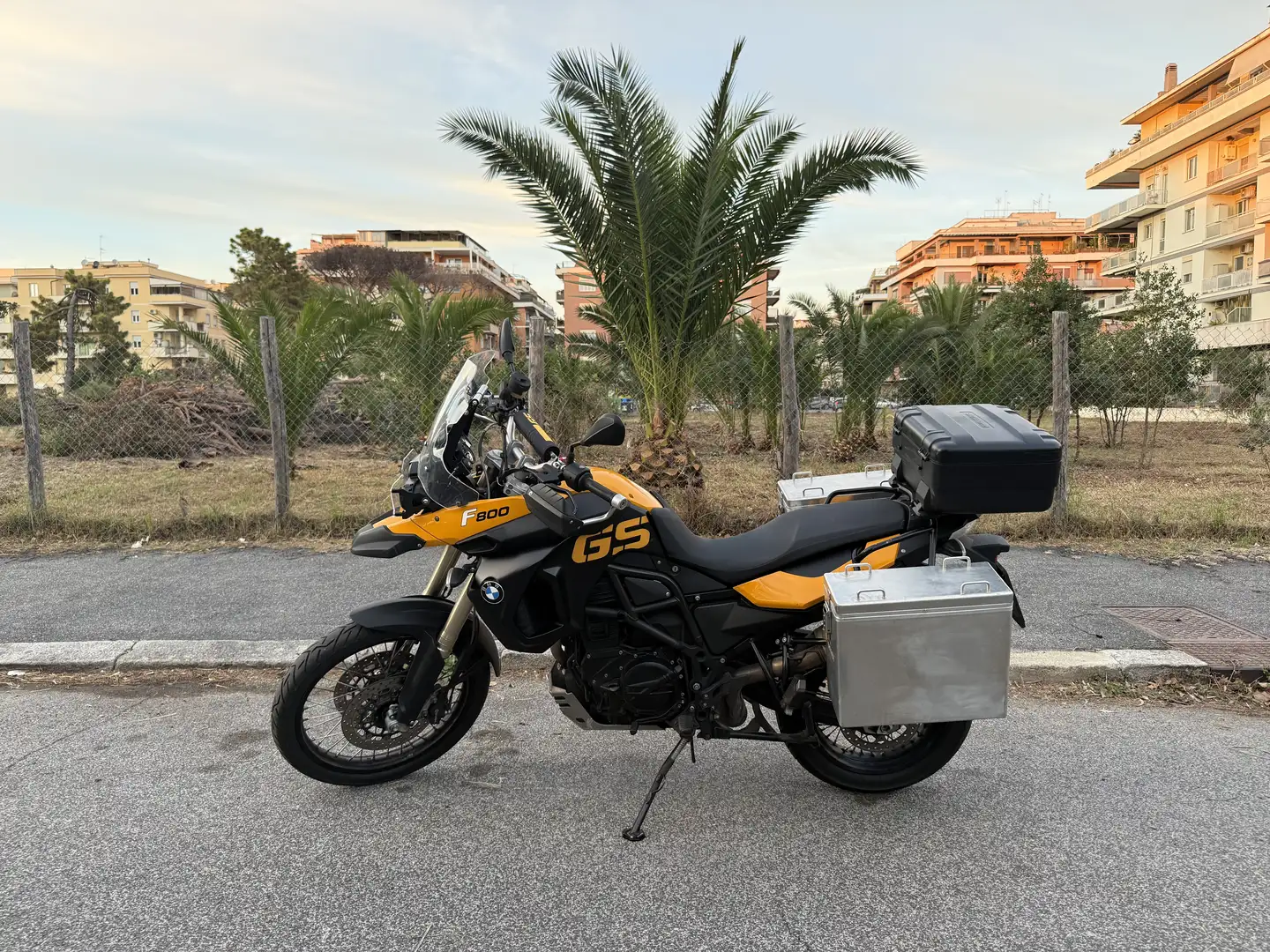 BMW F 800 GS Sárga - 1