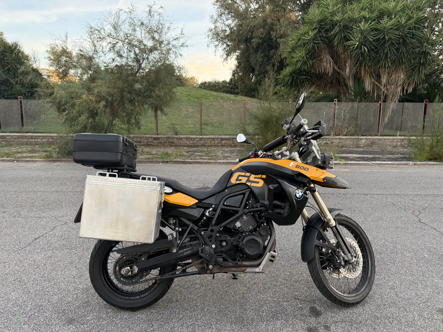 BMW F 800 GS Sárga - 2