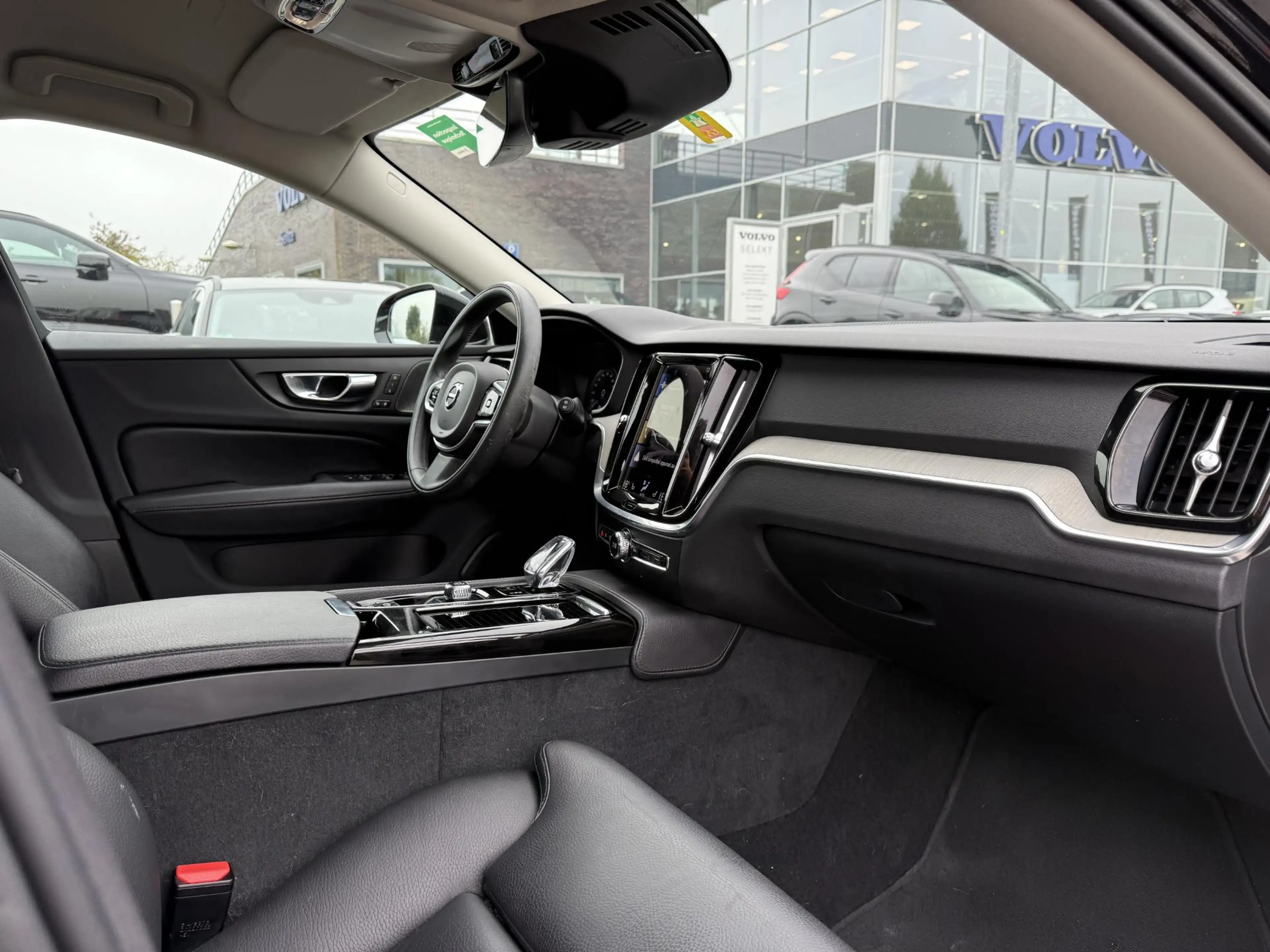 Volvo V60 2.0 T6 Recharge AWD Inscription | Elektrische stoe — photo 13