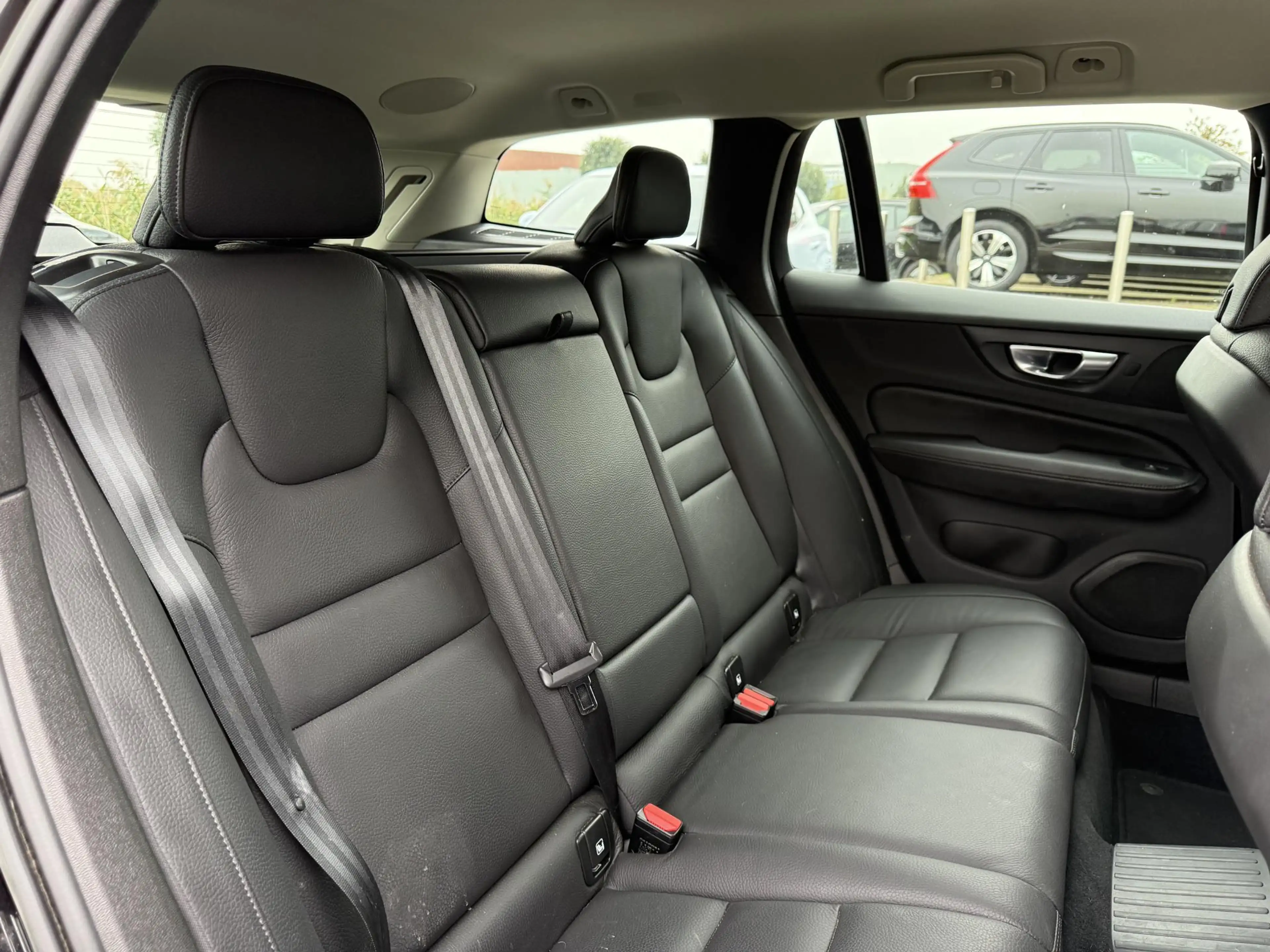 Volvo V60 2.0 T6 Recharge AWD Inscription | Elektrische stoe — photo 12