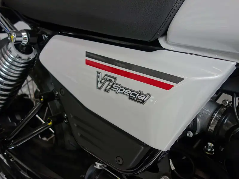 Moto Guzzi V 7 - foto 4