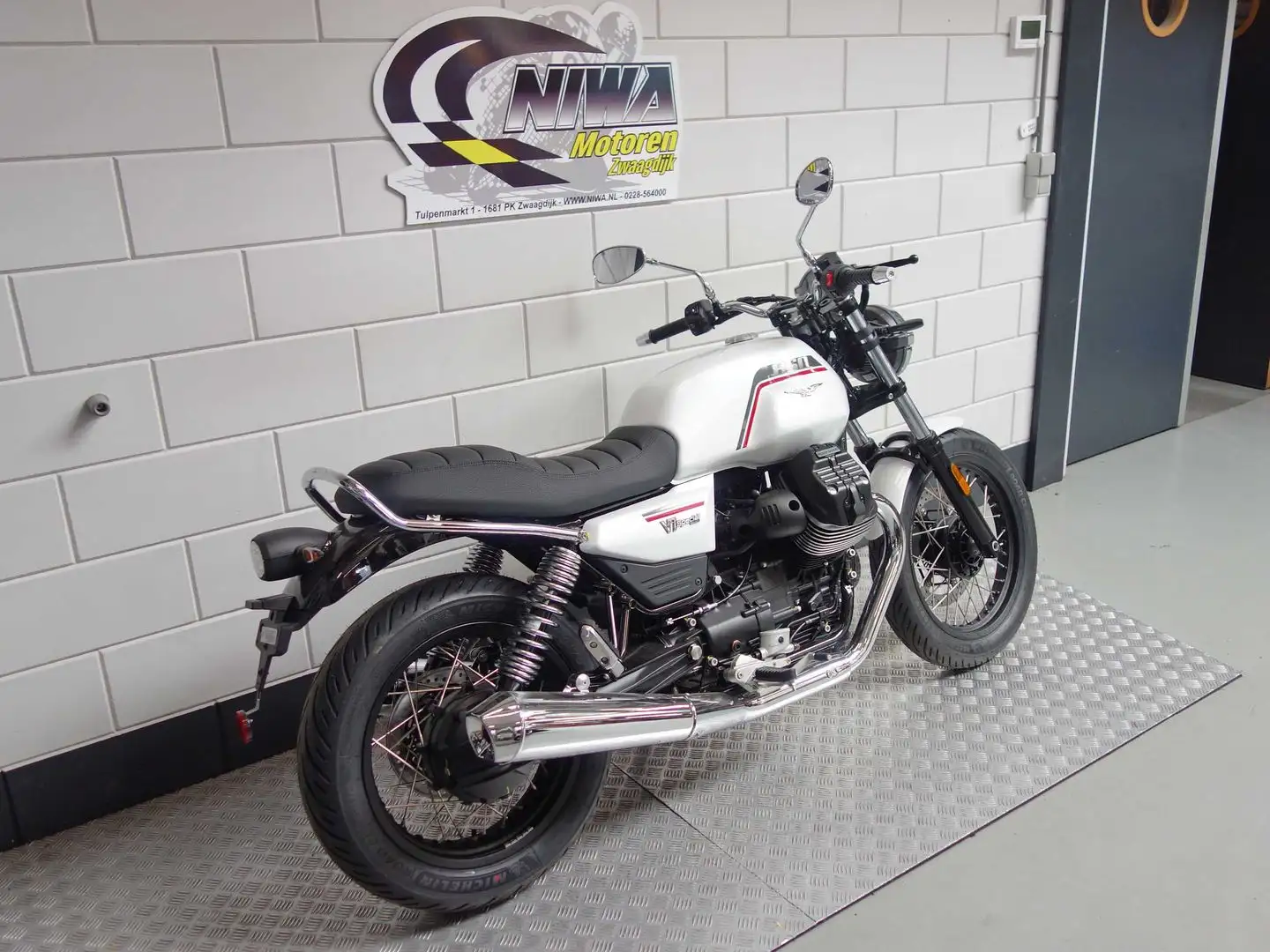 Moto Guzzi V 7 SPECIAL Blanco - 2