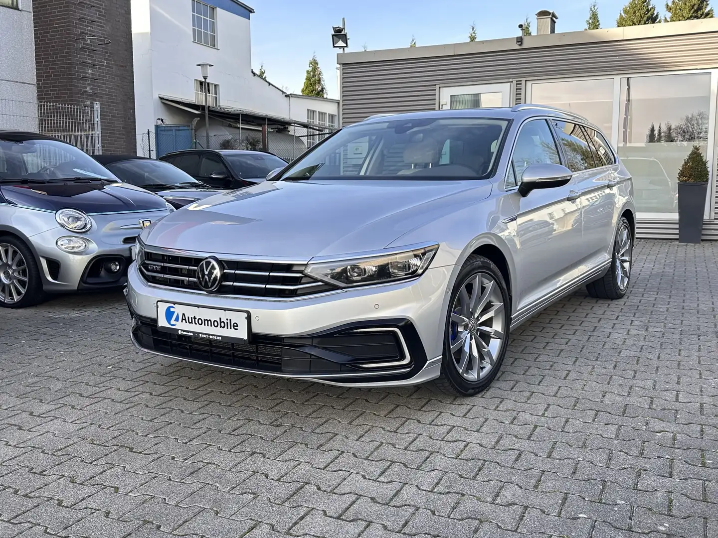 Volkswagen Passat GTE R-line Schiebedach*Leder*Kamera* - 1