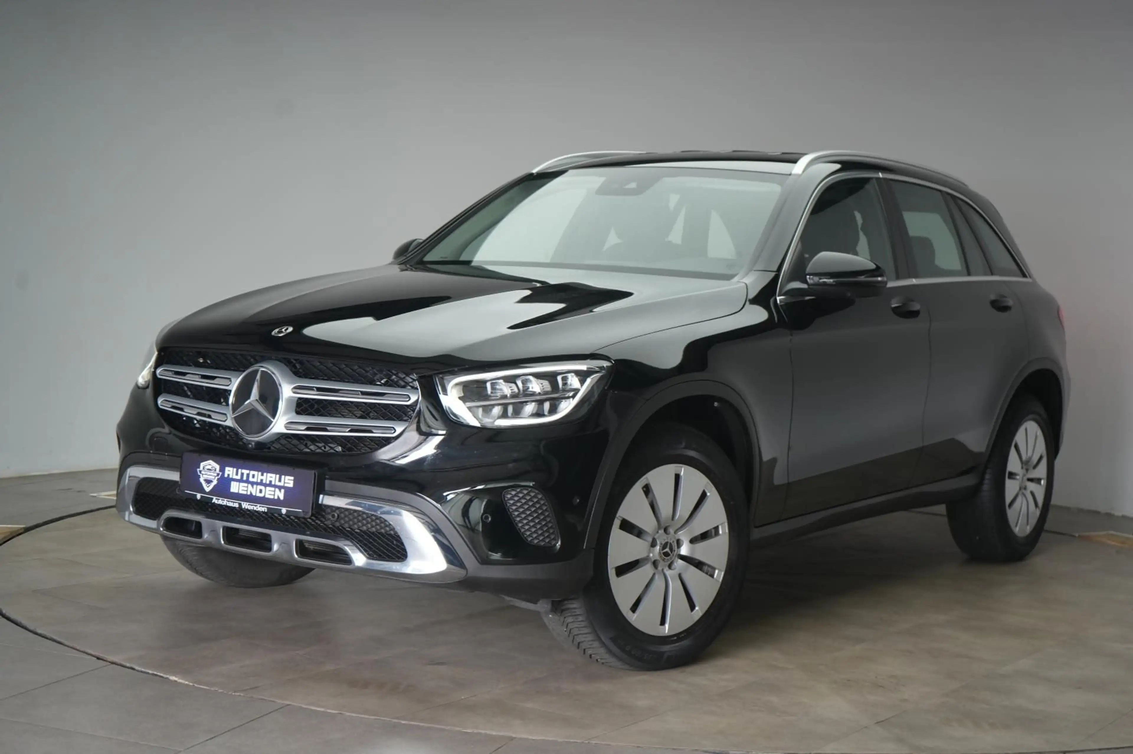 Mercedes-Benz GLC 300 de 4Matic 9G-Tronic 360Kamera/Navi/LED — photo 3