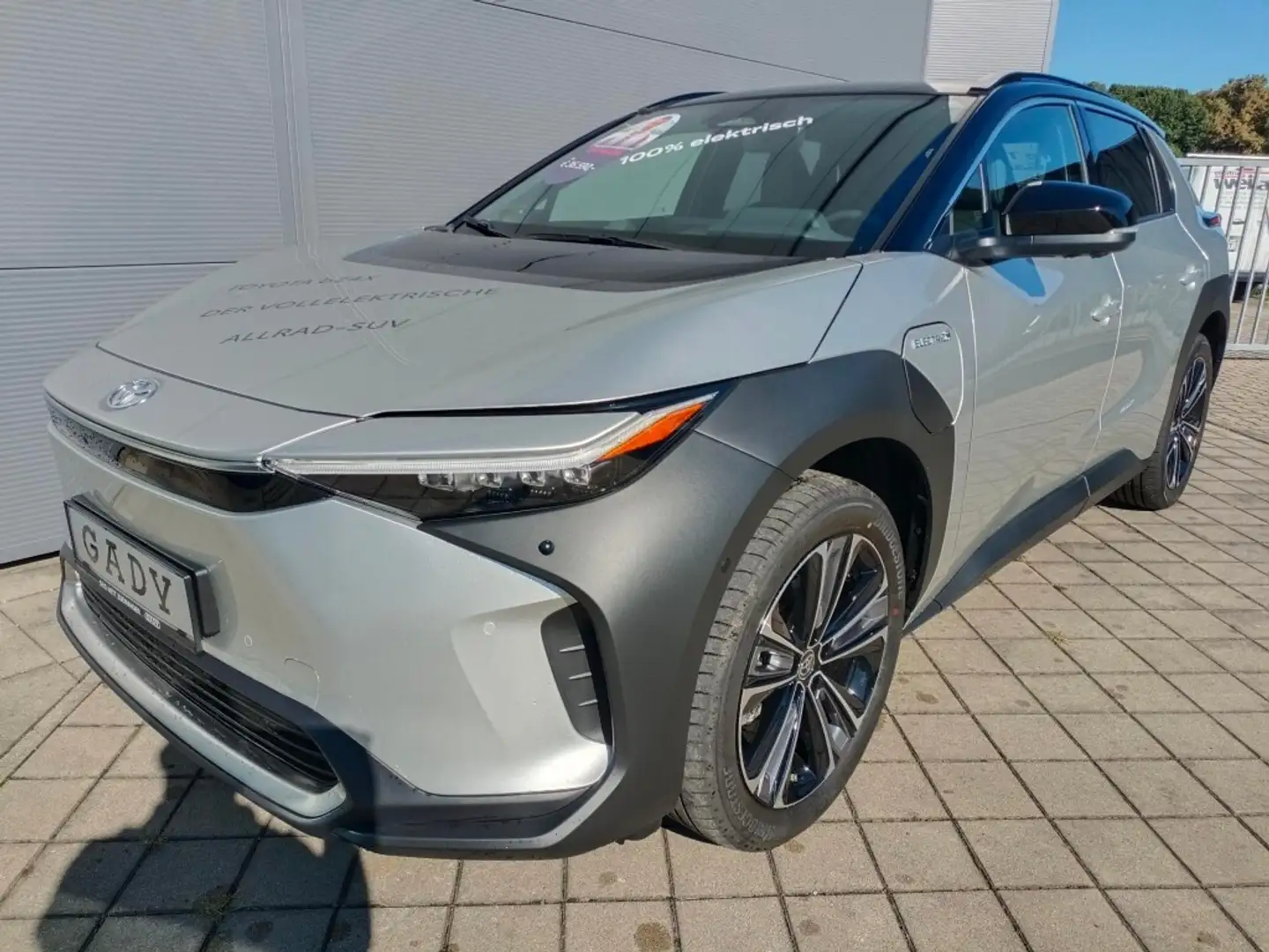 Toyota bZ4X BZ4X Allrad Elektro 71,4kWh Aut. Silber - 2