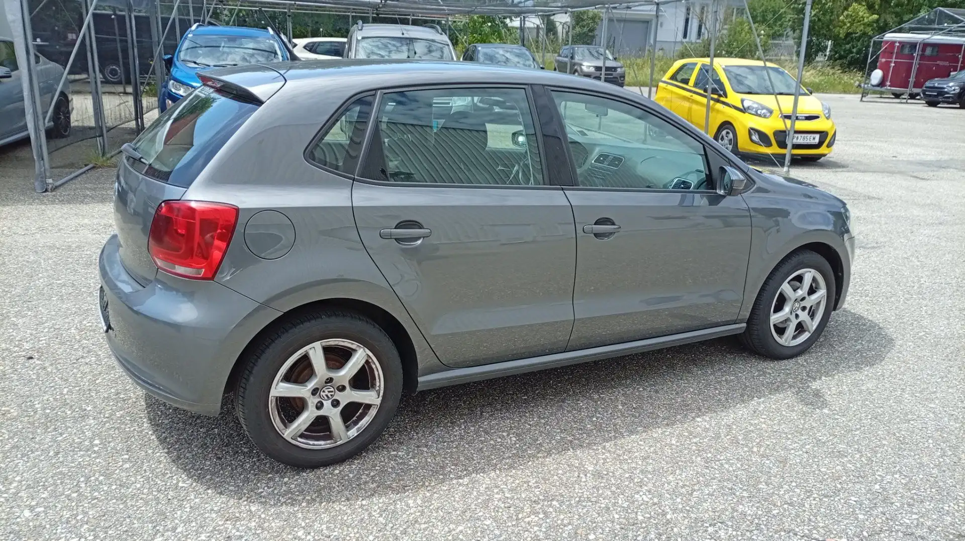 Volkswagen Polo 1.2 Comfort * Klima * Pickerl Grau - 2