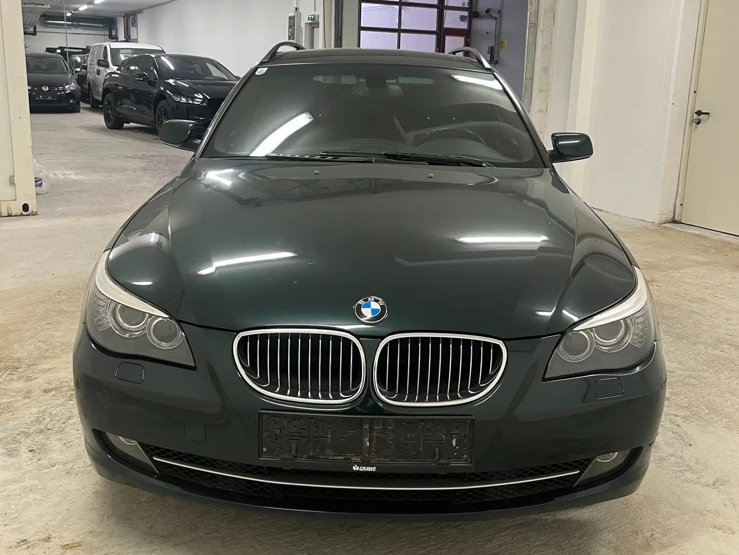 BMW 530 530d xDrive Grün - 2