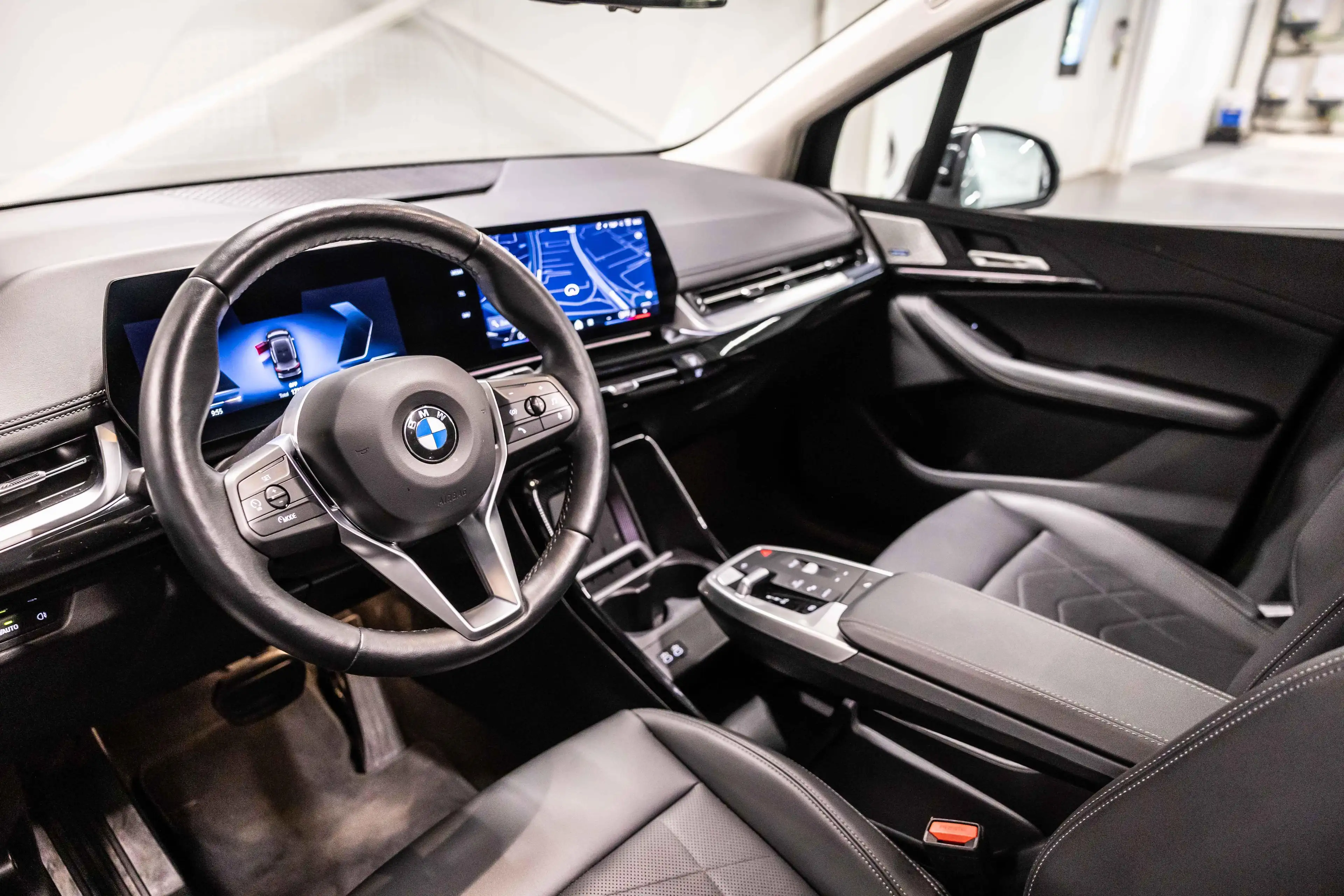 BMW 216 216i Active Tourer Luxury Line | PANO | H&K | ADAP — photo 7
