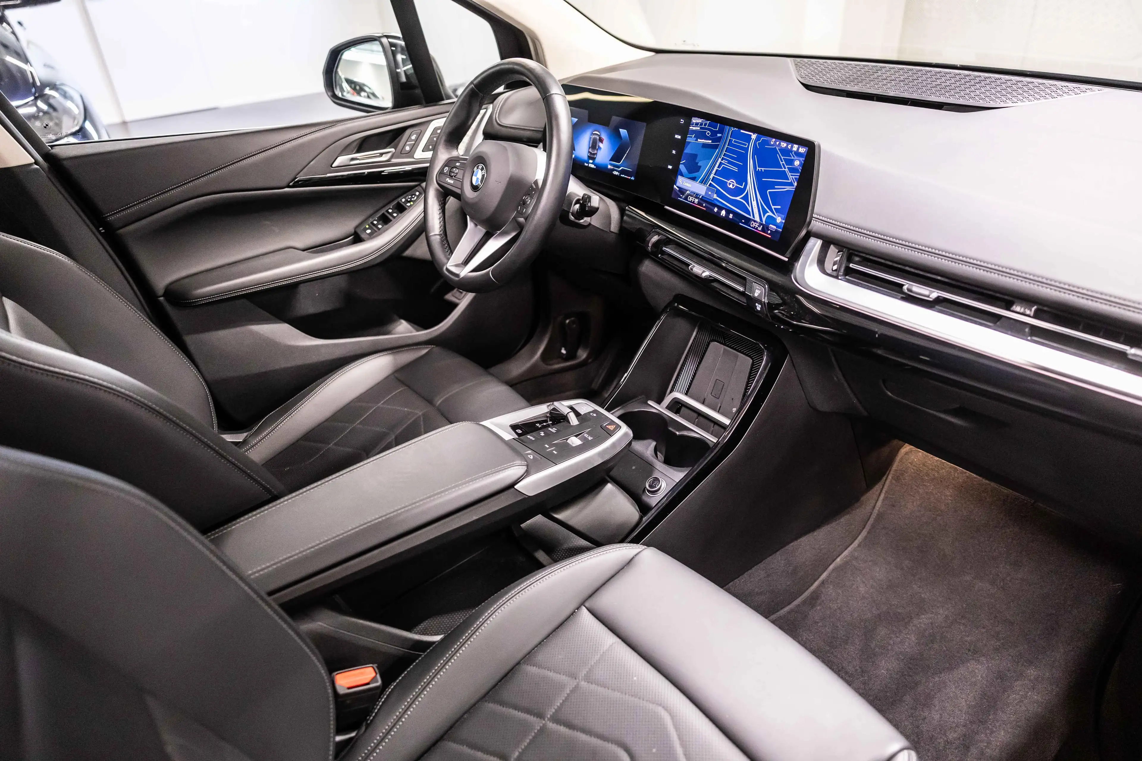 BMW 216 216i Active Tourer Luxury Line | PANO | H&K | ADAP — photo 9