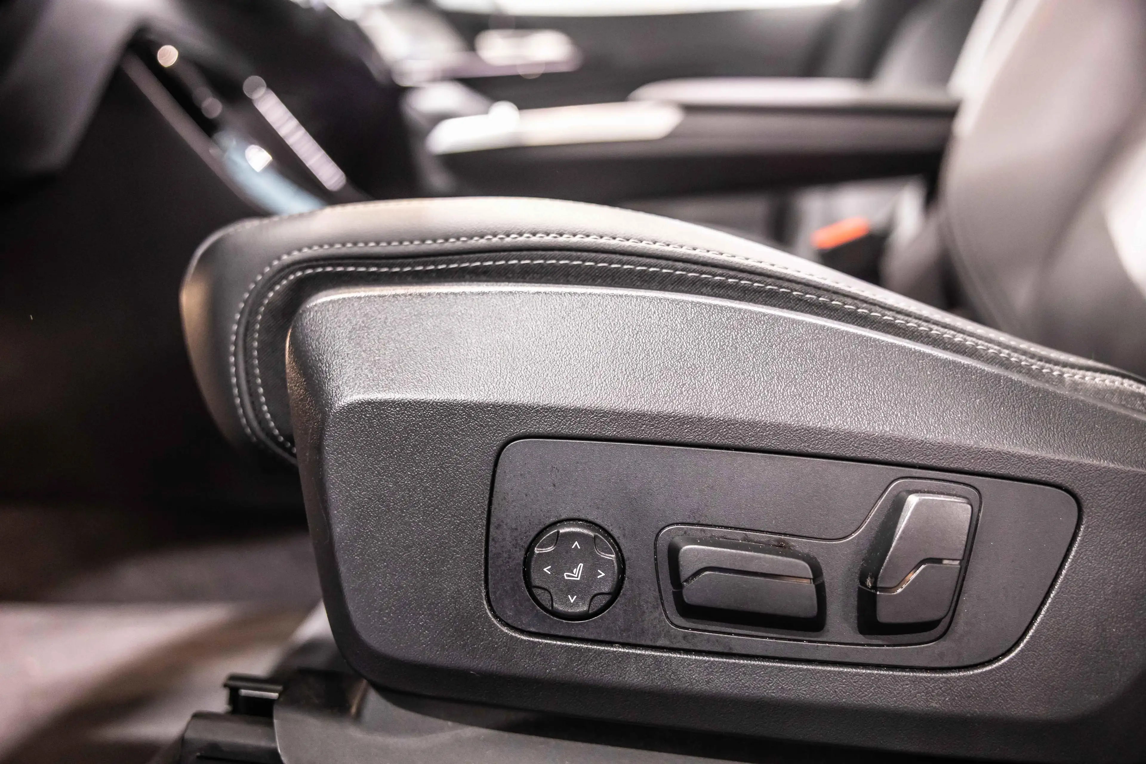 BMW 216 216i Active Tourer Luxury Line | PANO | H&K | ADAP — photo 10