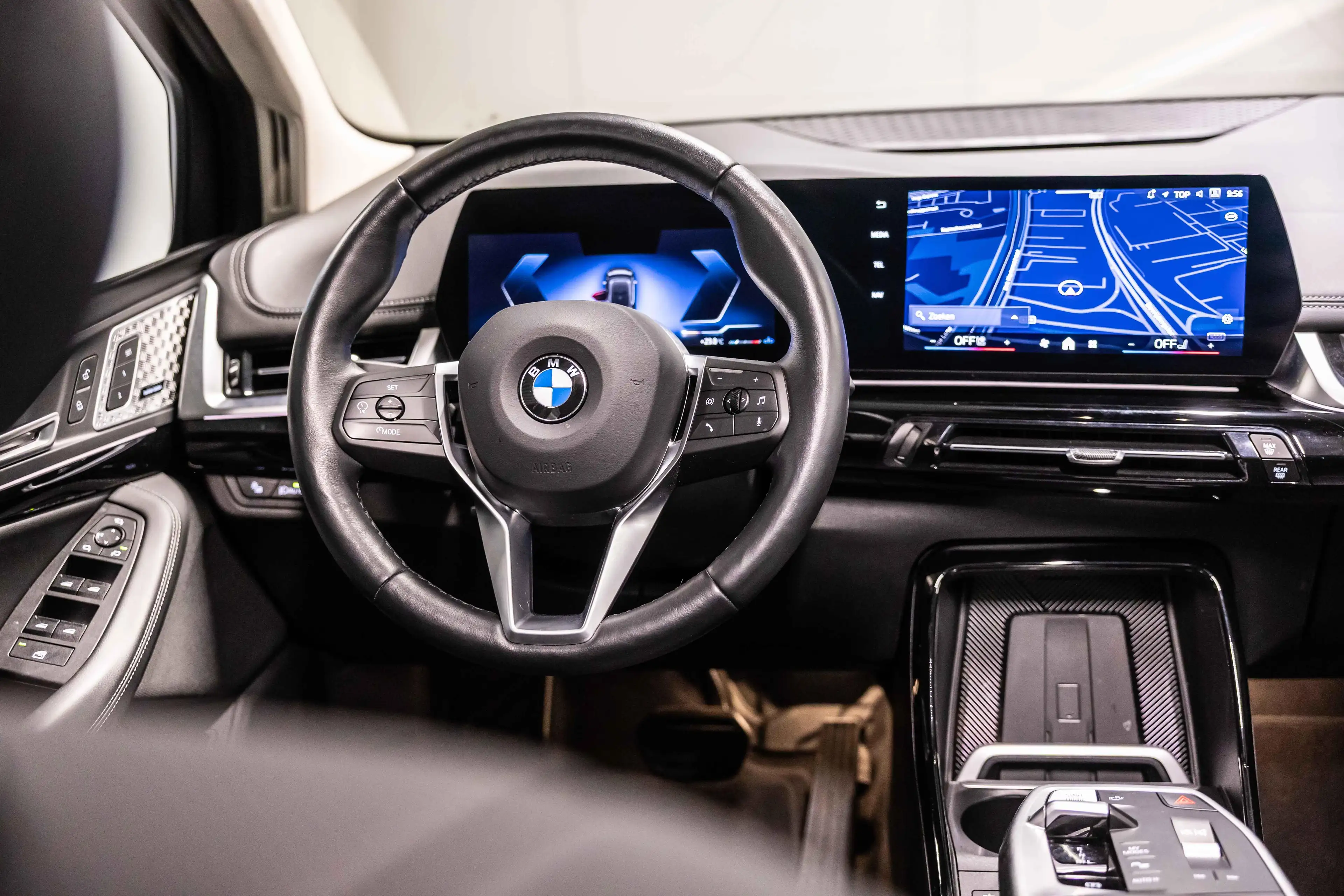 BMW 216 216i Active Tourer Luxury Line | PANO | H&K | ADAP — photo 13