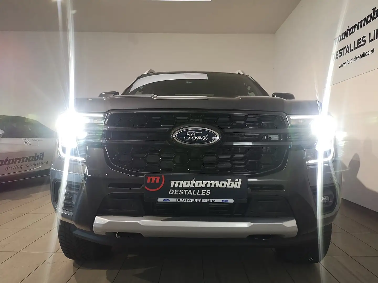 Ford Ranger Ranger Doppelkabine Wildtrak e-4WD 2.3 EcoBoost... Grau - 2