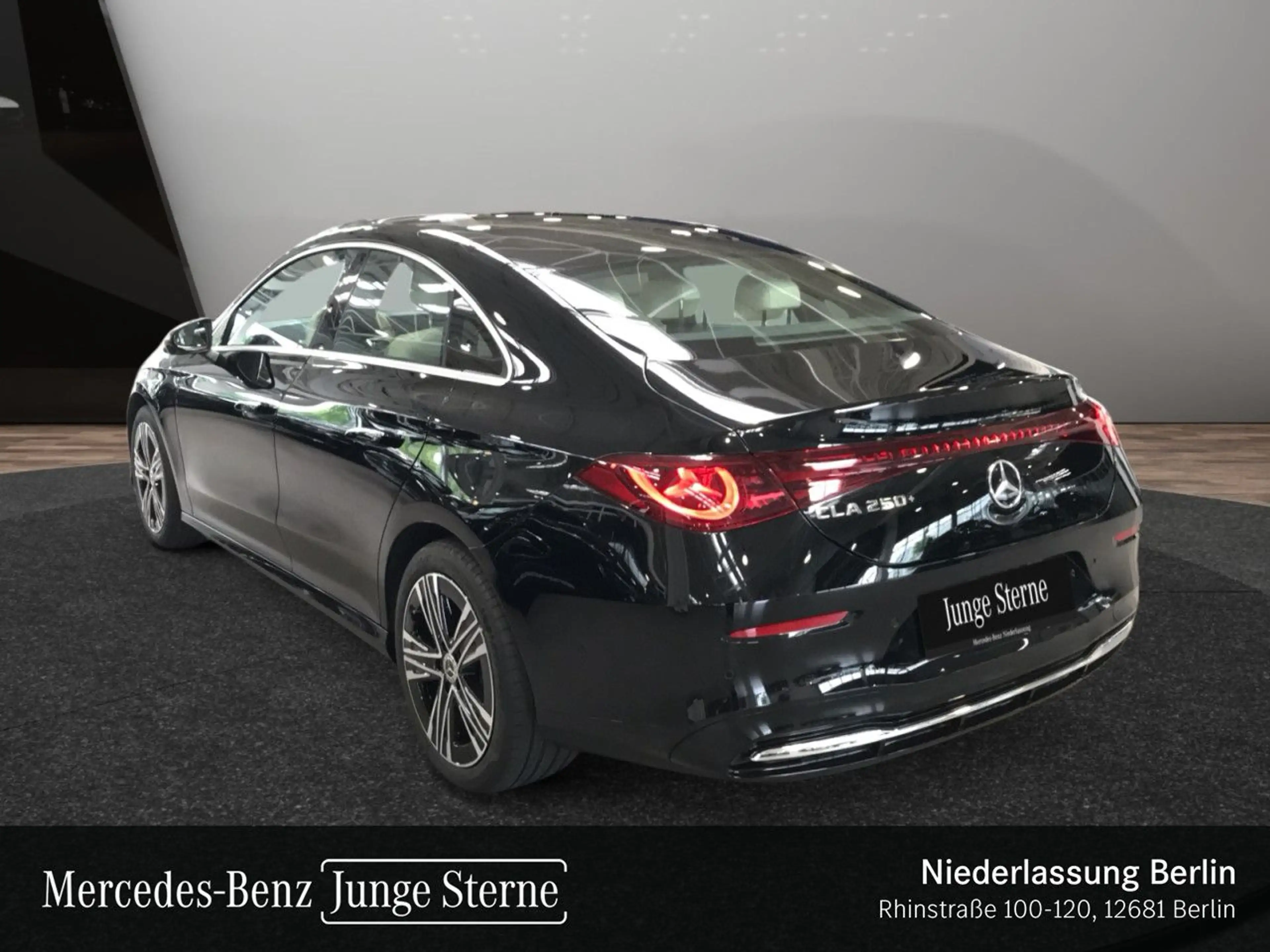 Mercedes-Benz CLA 250 Progressive Fahrass Pano Multibeam Kamera — photo 10
