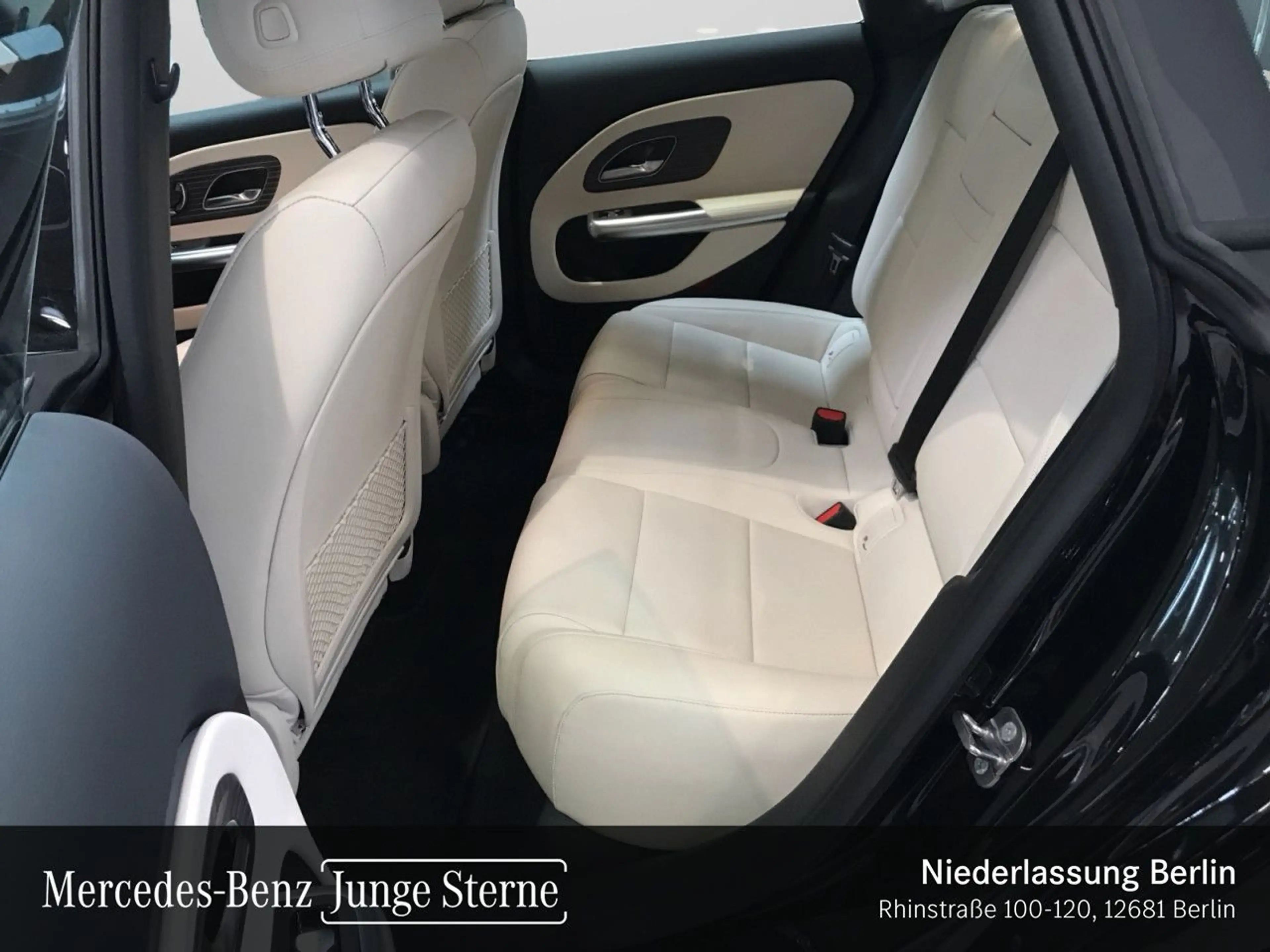 Mercedes-Benz CLA 250 Progressive Fahrass Pano Multibeam Kamera — photo 12