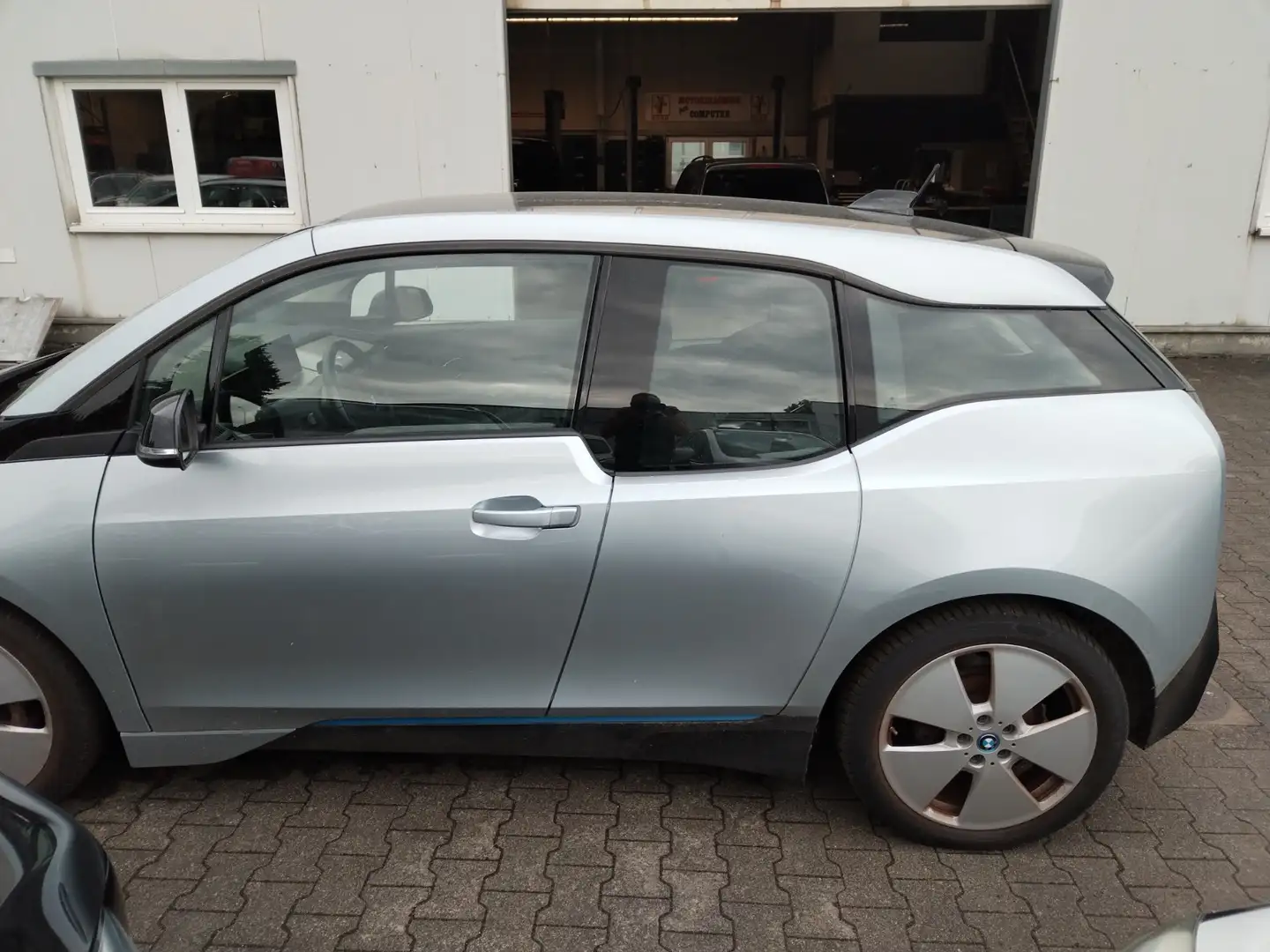 BMW i3 REX UNFALLSCHADEN - 2