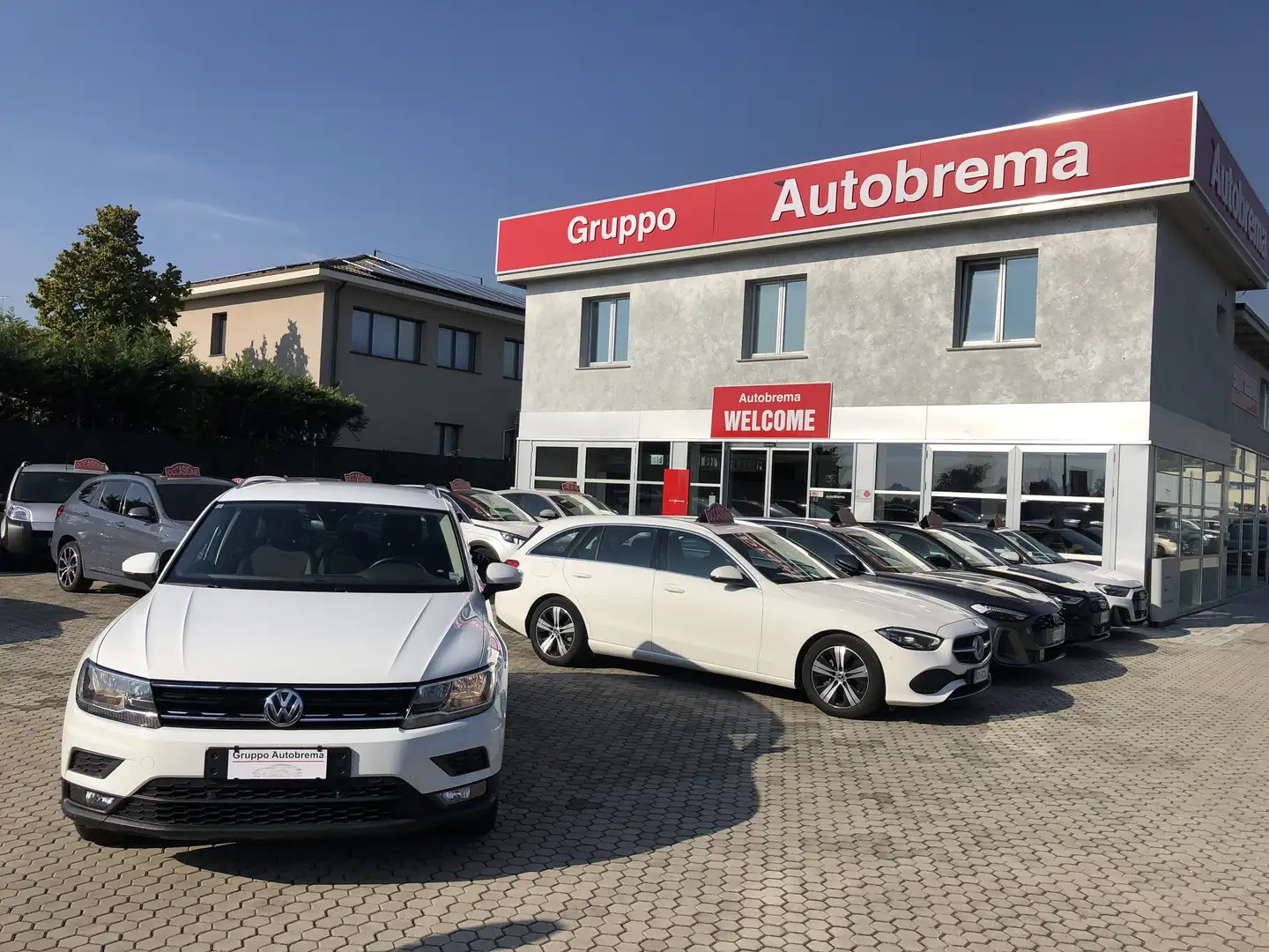 Volkswagen Tiguan Tiguan II 2016 2.0 tdi Style 4motion 150cv dsg Weiß - 2