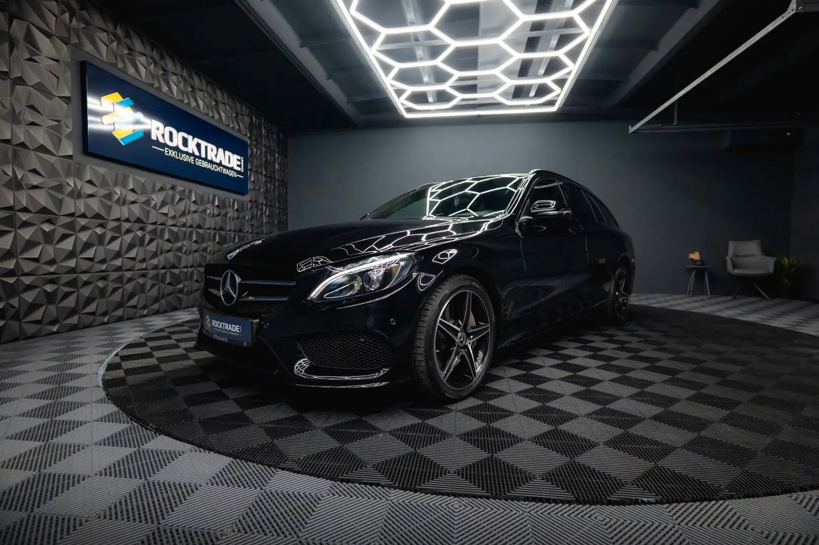Mercedes-Benz C 400 T 4Matic AMG Night-Edition *LED*19%* Schwarz - 1