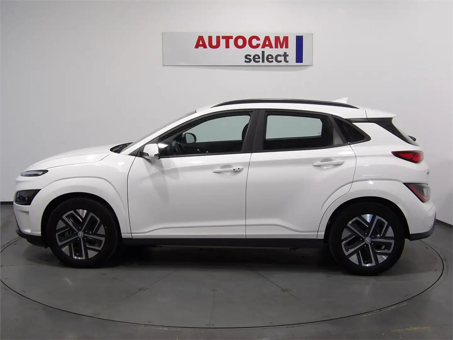 Hyundai KONA EV Maxx 100kW - 2