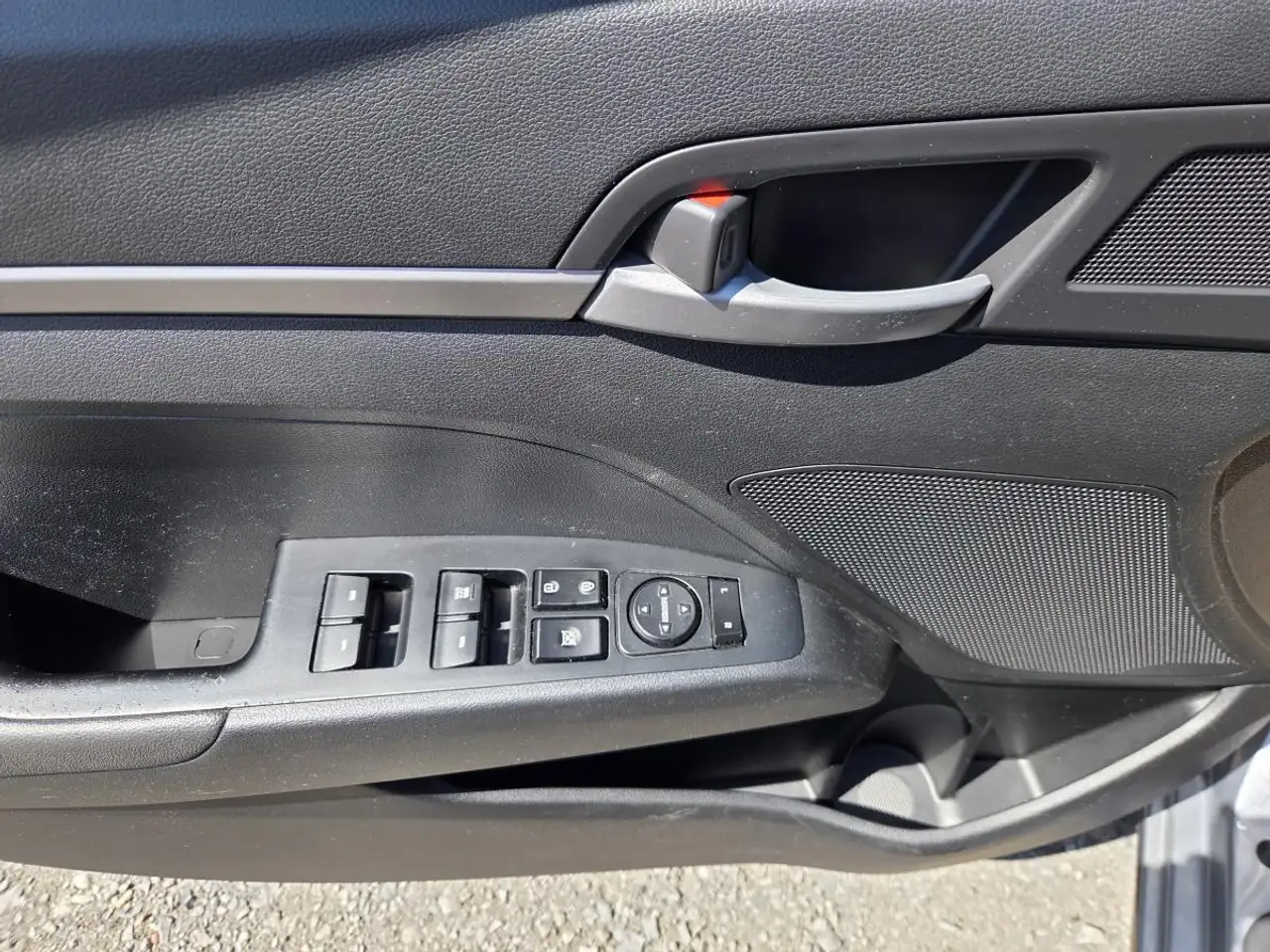 Hyundai ELANTRA снимка Hyundai ELANTRA