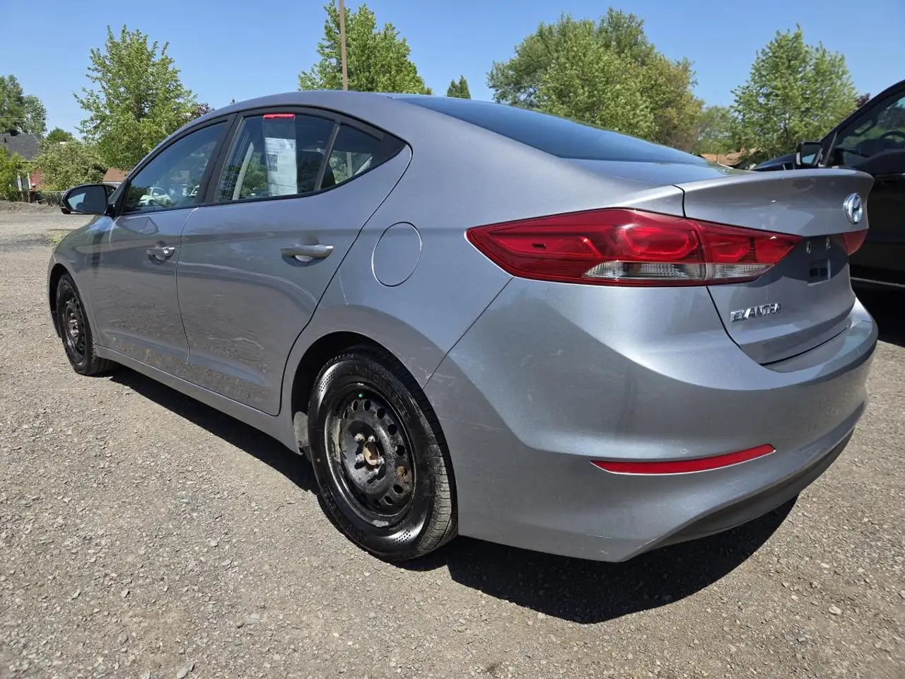 Hyundai ELANTRA снимка Hyundai ELANTRA