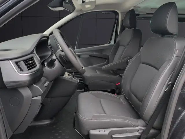 Renault Trafic view 10