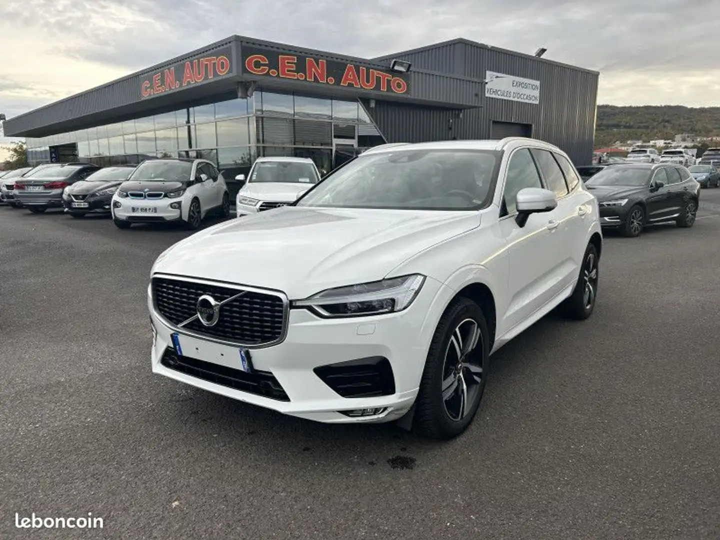 Volvo XC60 D4 ADBLUE AWD 190CH R-DESIGN GEARTRONIC Wit - 1