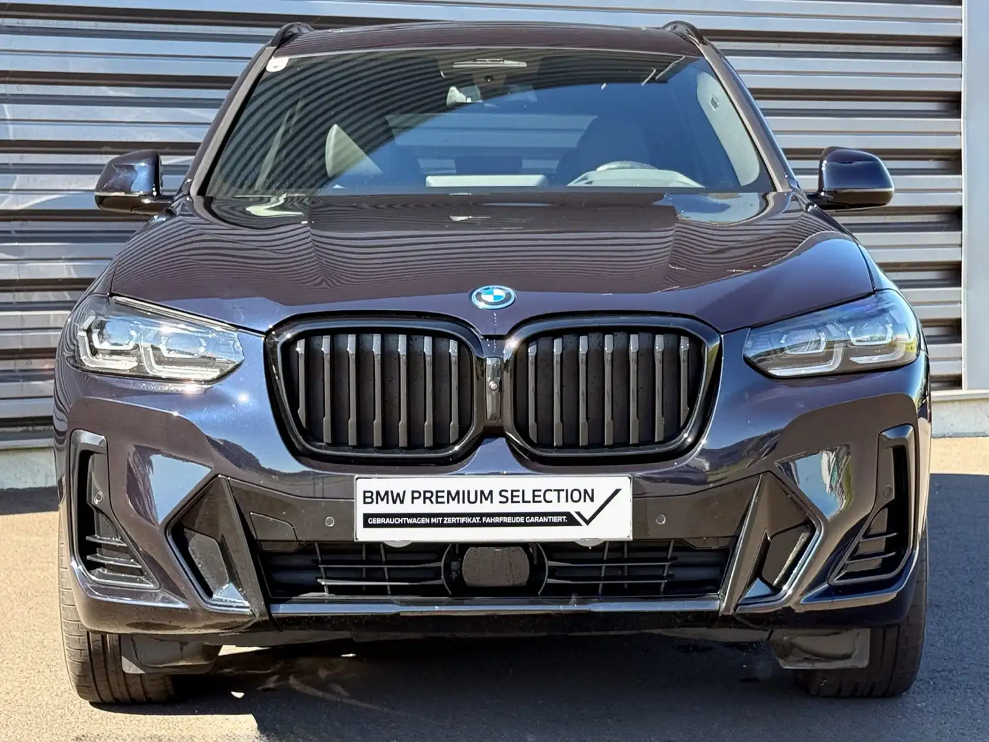 BMW X3 xDrive30e Schwarz - 2
