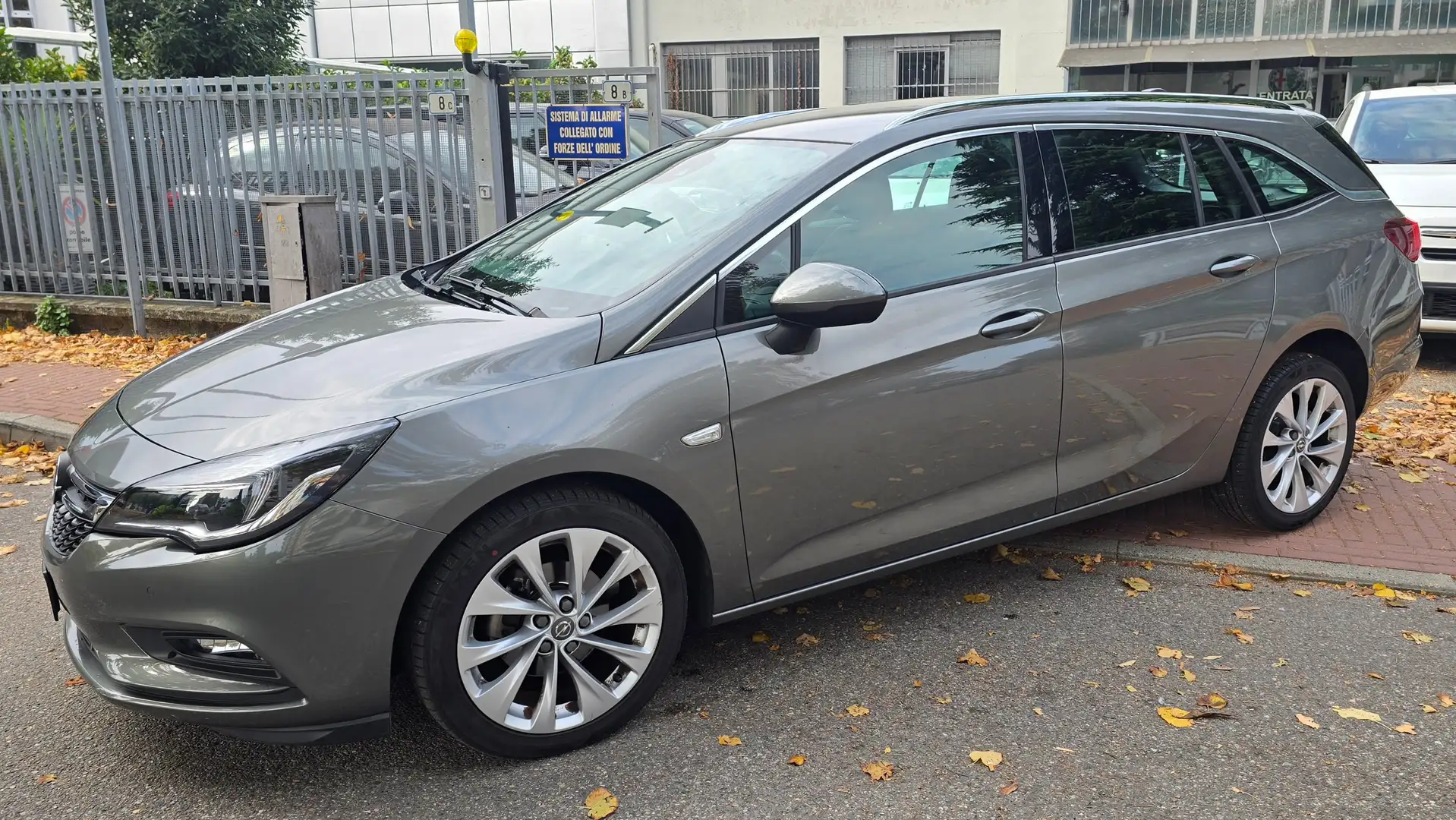 Opel Astra Astra Sports Tourer S&S Innovation OK NEOPATENTATI Plateado - 2